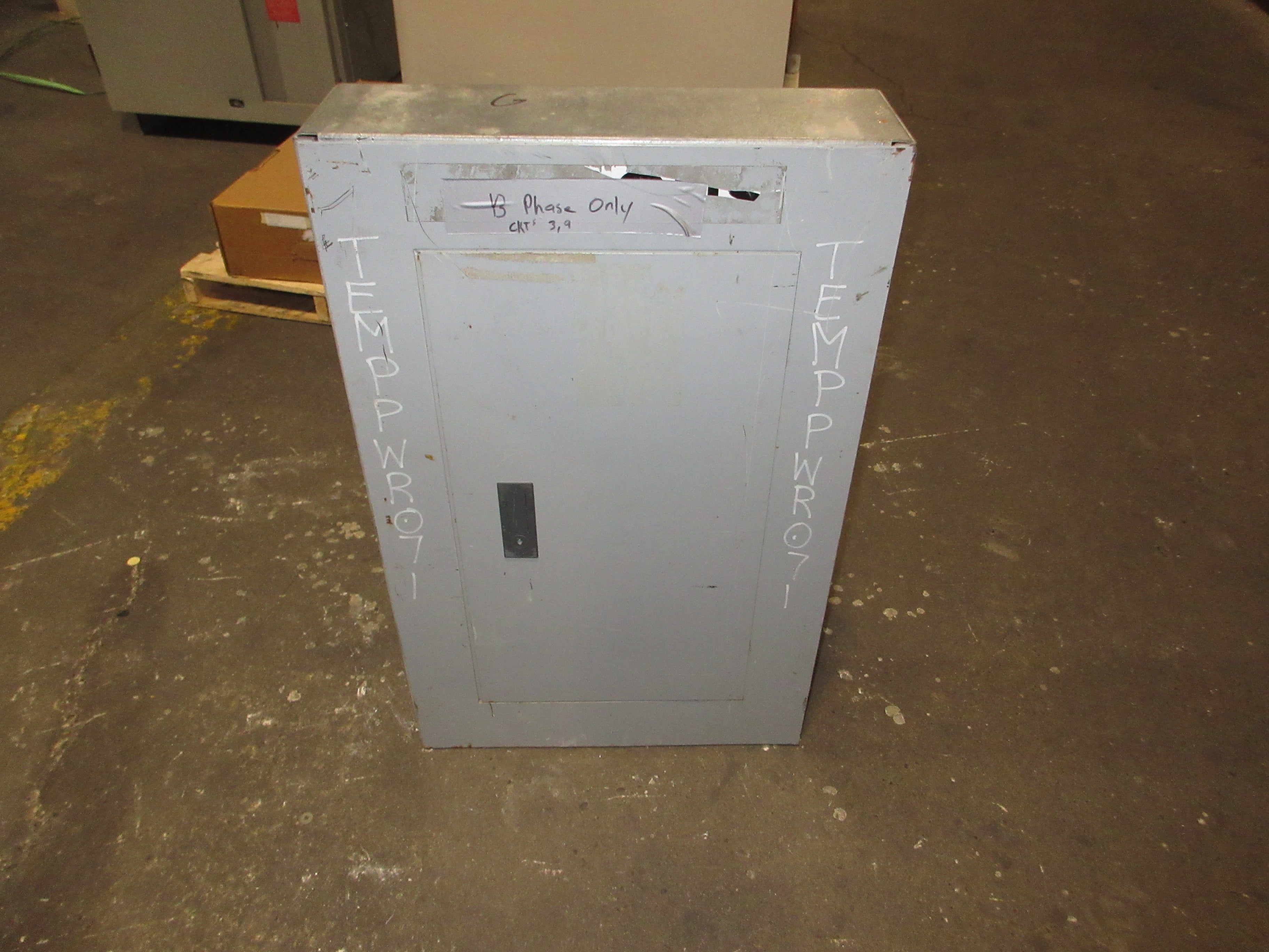 Siemens Main Breaker Circuit Breaker Panel I1X18MC250C 100A Main 250A Max 3Ph 4W
