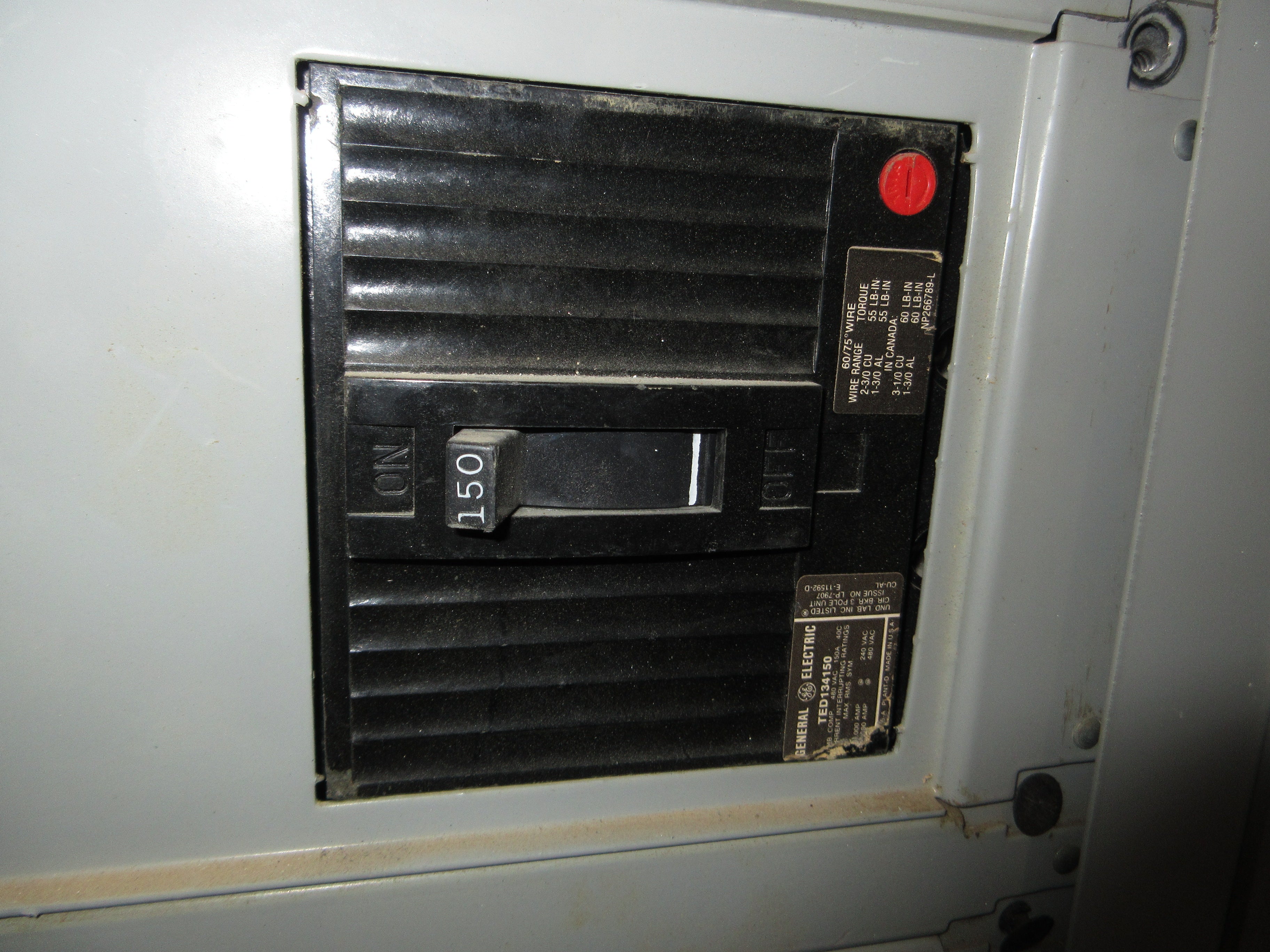 GE Main Breaker Circuit Breaker Panel AEF3424MTX AXE3S5 400A Max 480Y/277 Used