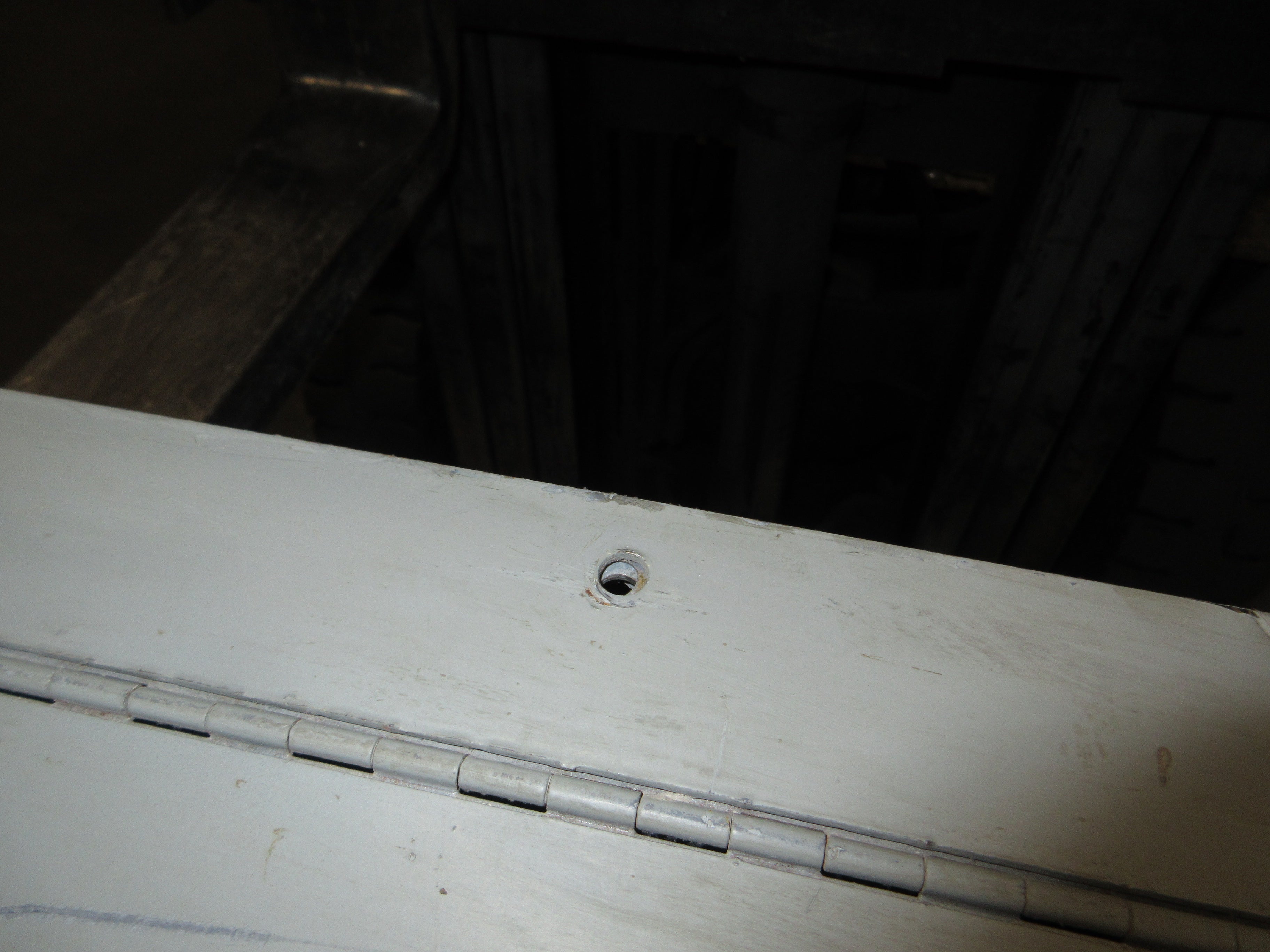 GE Main Breaker Circuit Breaker Panel 200A Main 208/120V 42-Slot Used