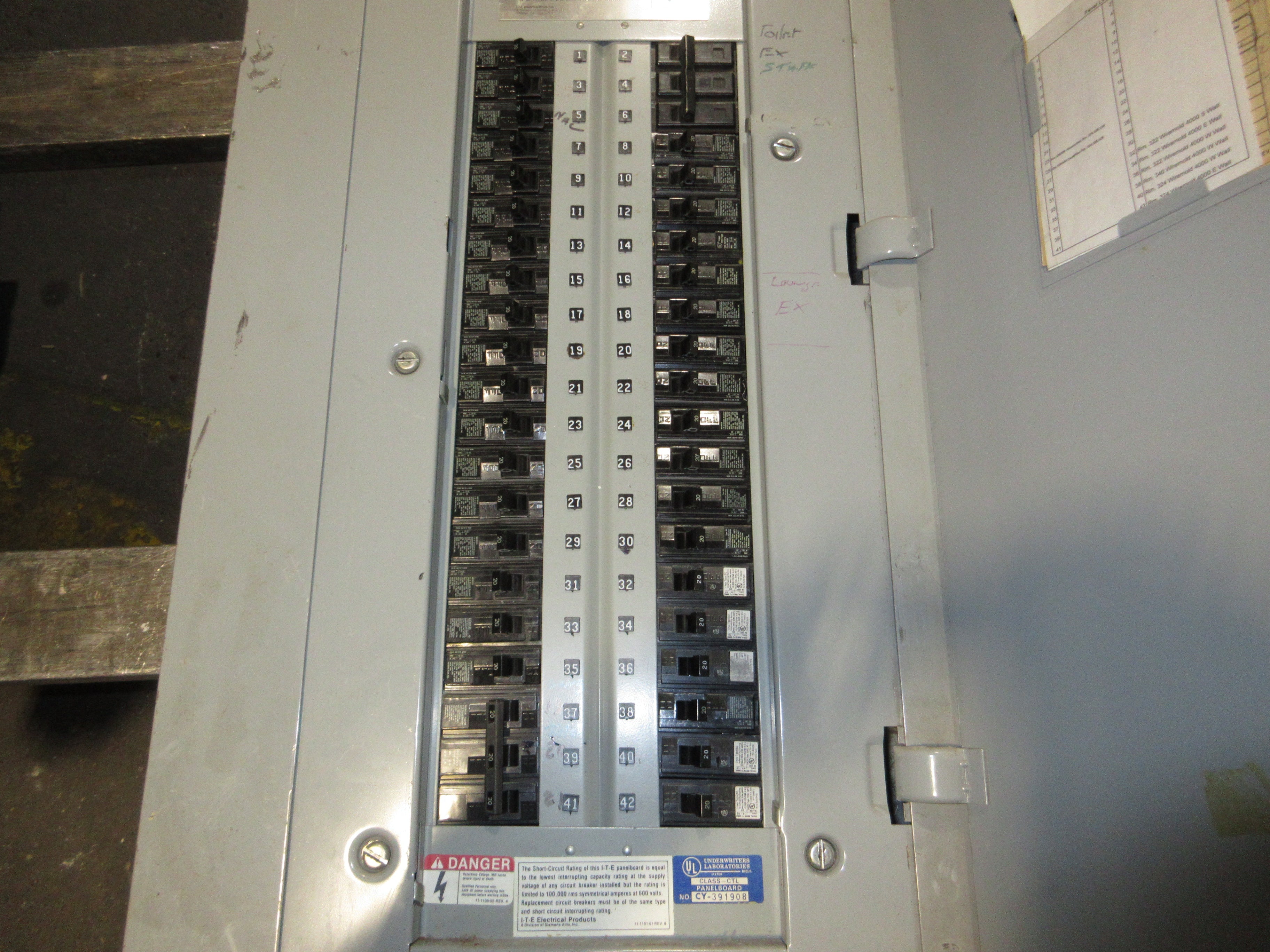 ITE Main Breaker Circuit Breaker Panel CDP-7 225A Max 208Y/120V 3Ph 4W 42-Slot