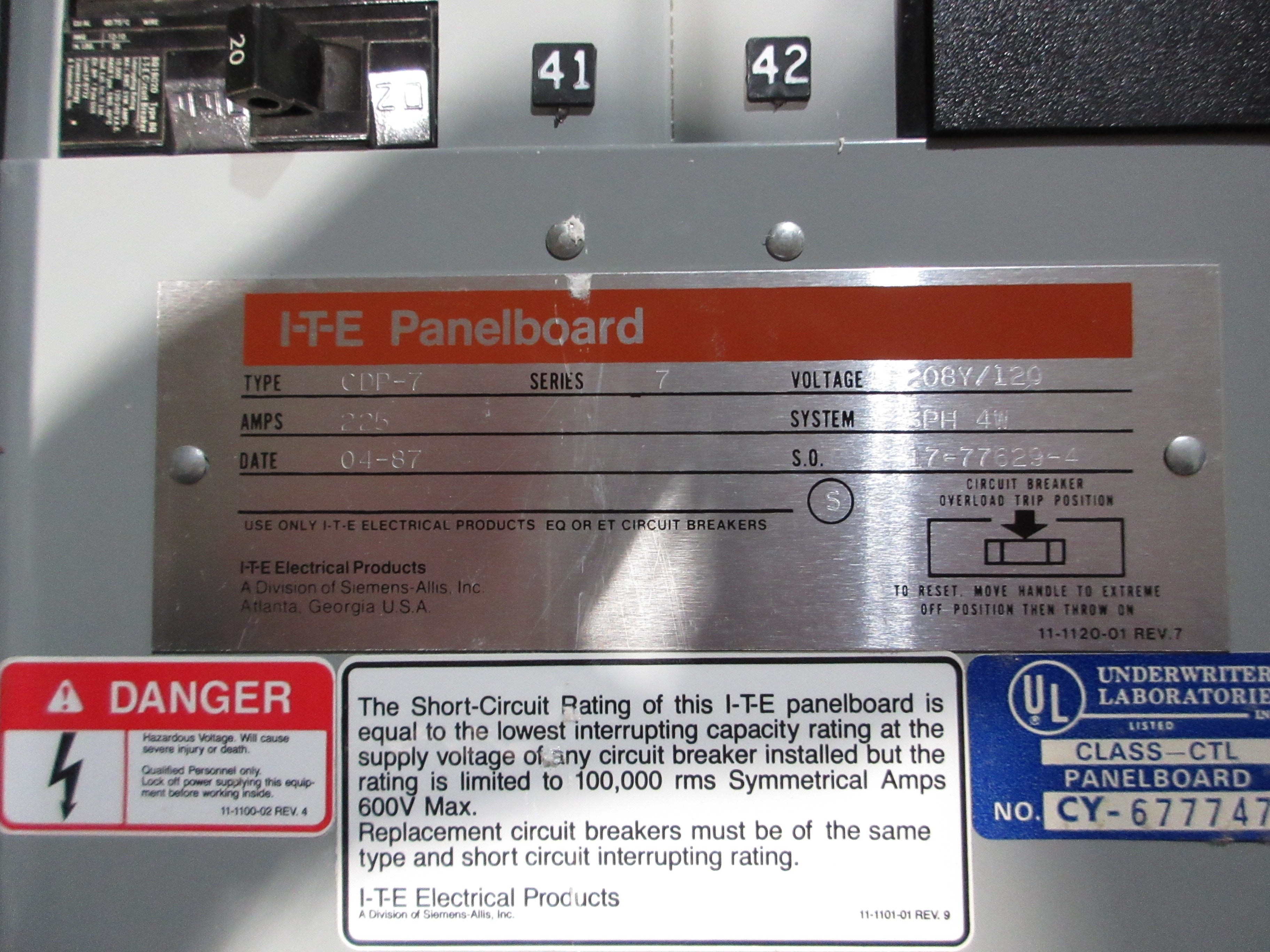 ITE Main Lug Breaker Panel CDP-7 225A Max 208/120V 3Ph 4W 42-Slot Used