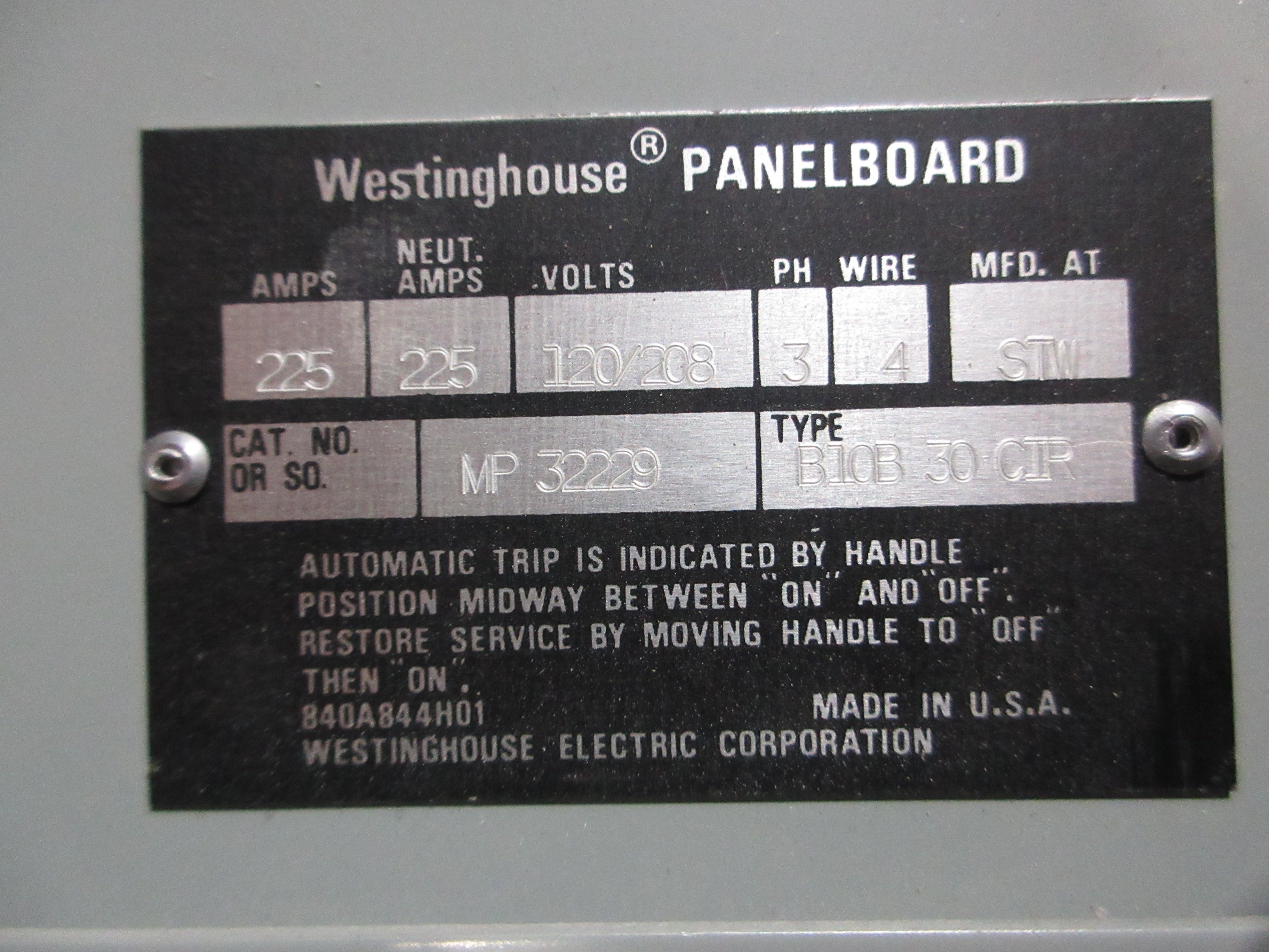 Cutler-Hammer Main Breaker Circuit Breaker Panel MP 32229 225A Max 120/208V Used