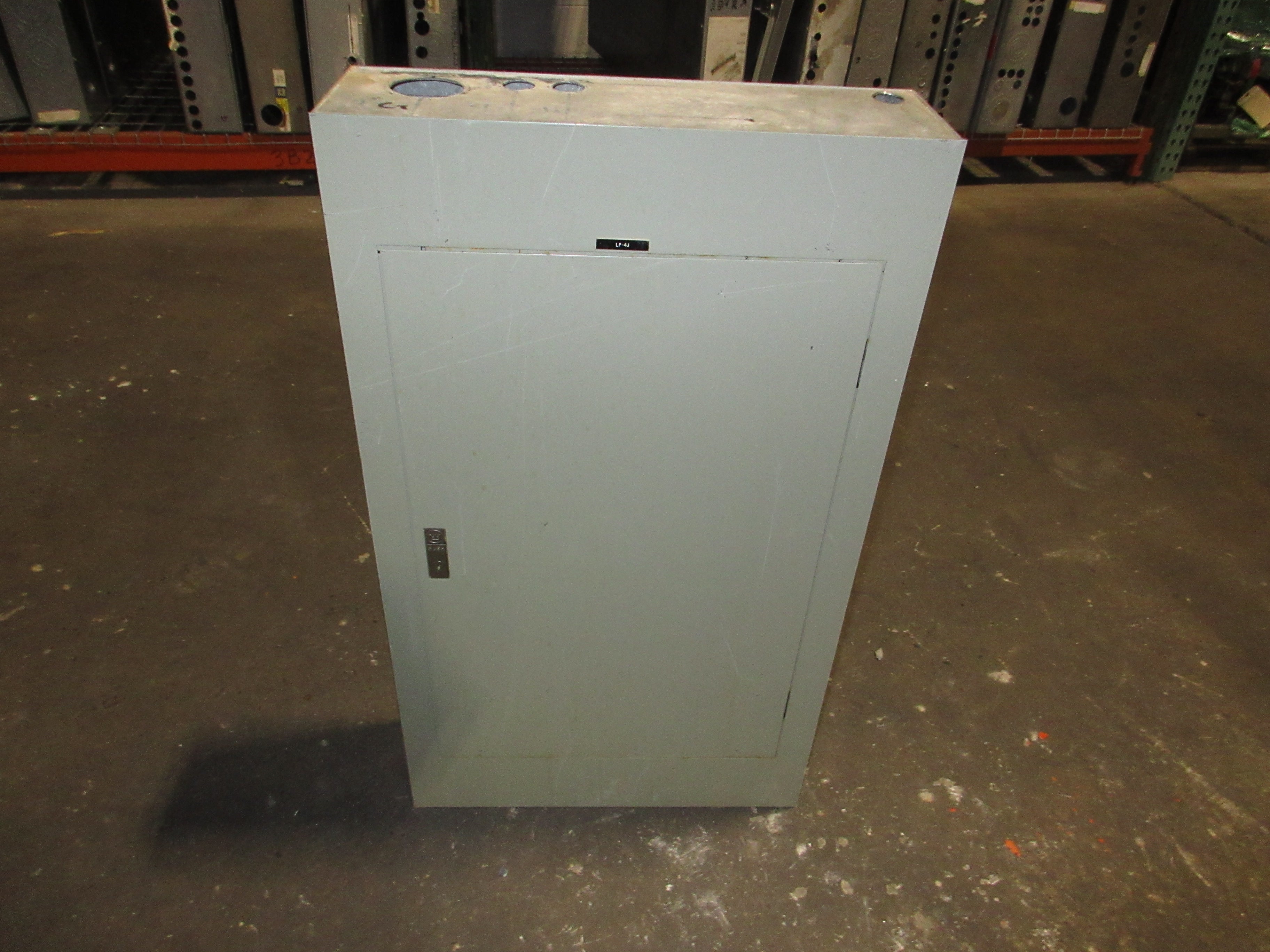 Westinghouse Main Breaker Circuit Breaker Panel MP 32229 225A Max 120/208V Used