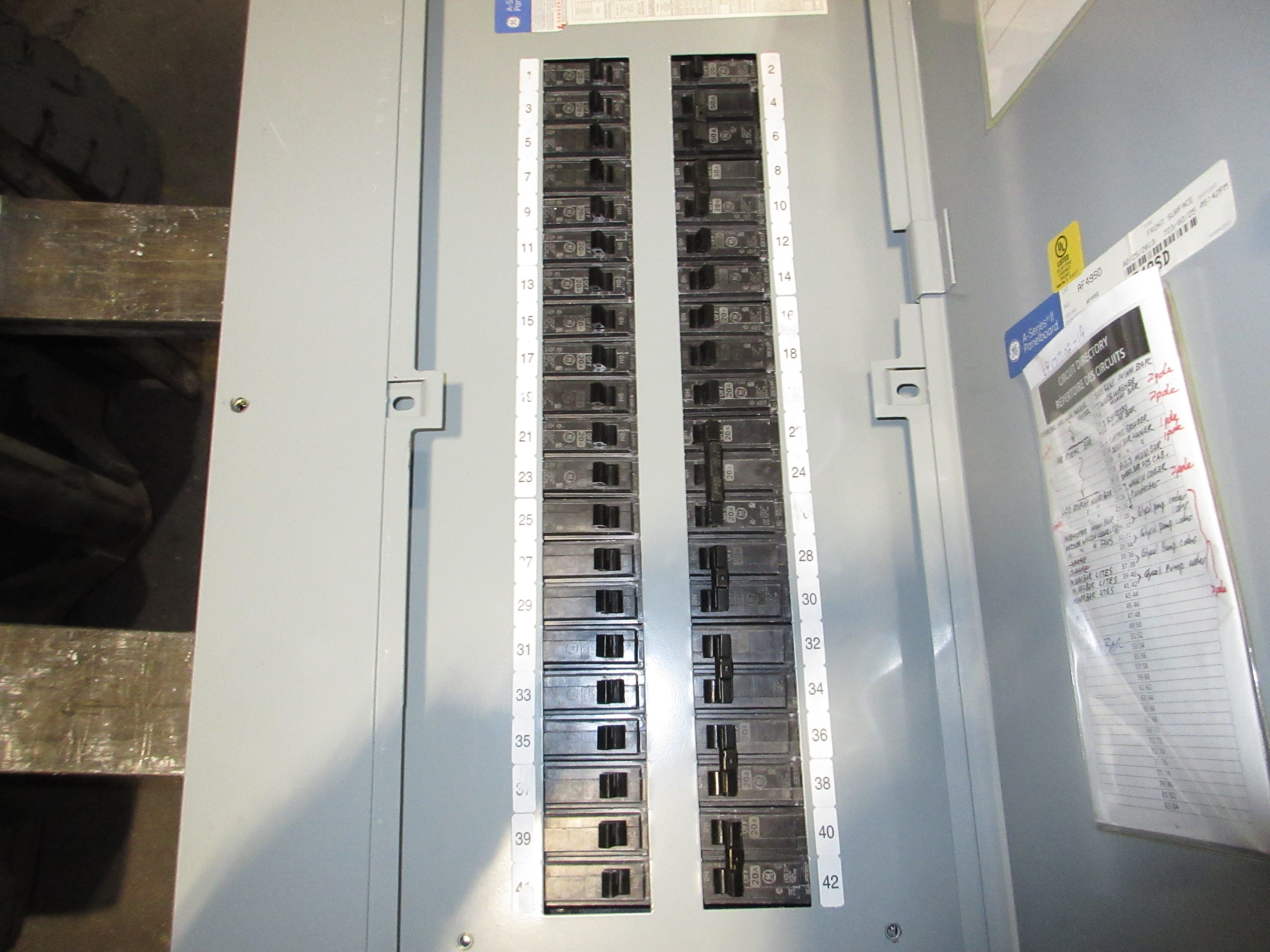 GE Main Lug Breaker Panel AQF3422MTX AXT1B7 225A Max 208Y/120V 3Ph 4W 42-Slot