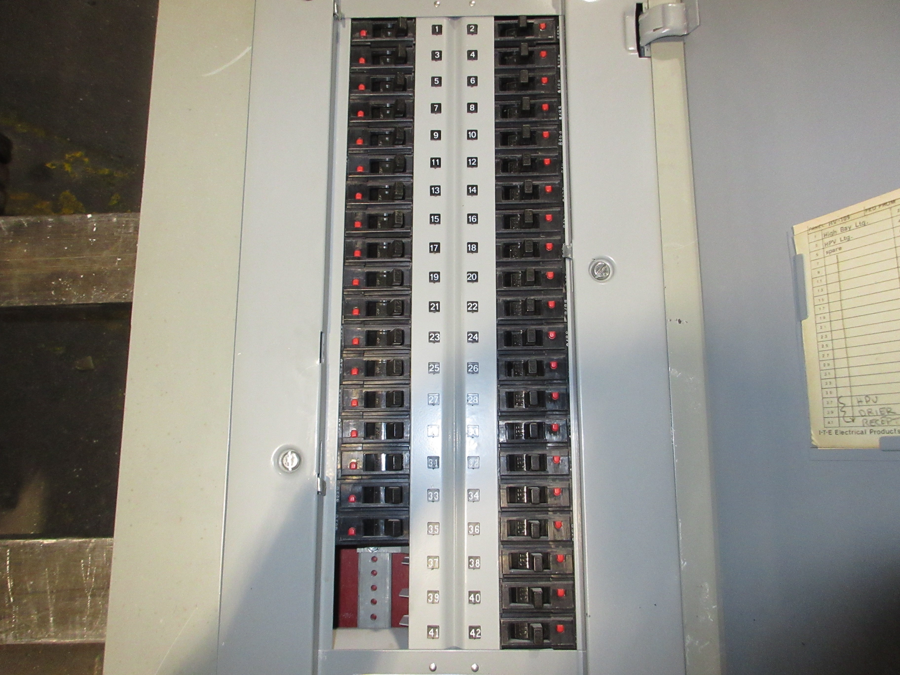 ITE Main Lug Breaker Panel CDP-7 225A Max 480Y/277V 3Ph 4W 42-Slot Used