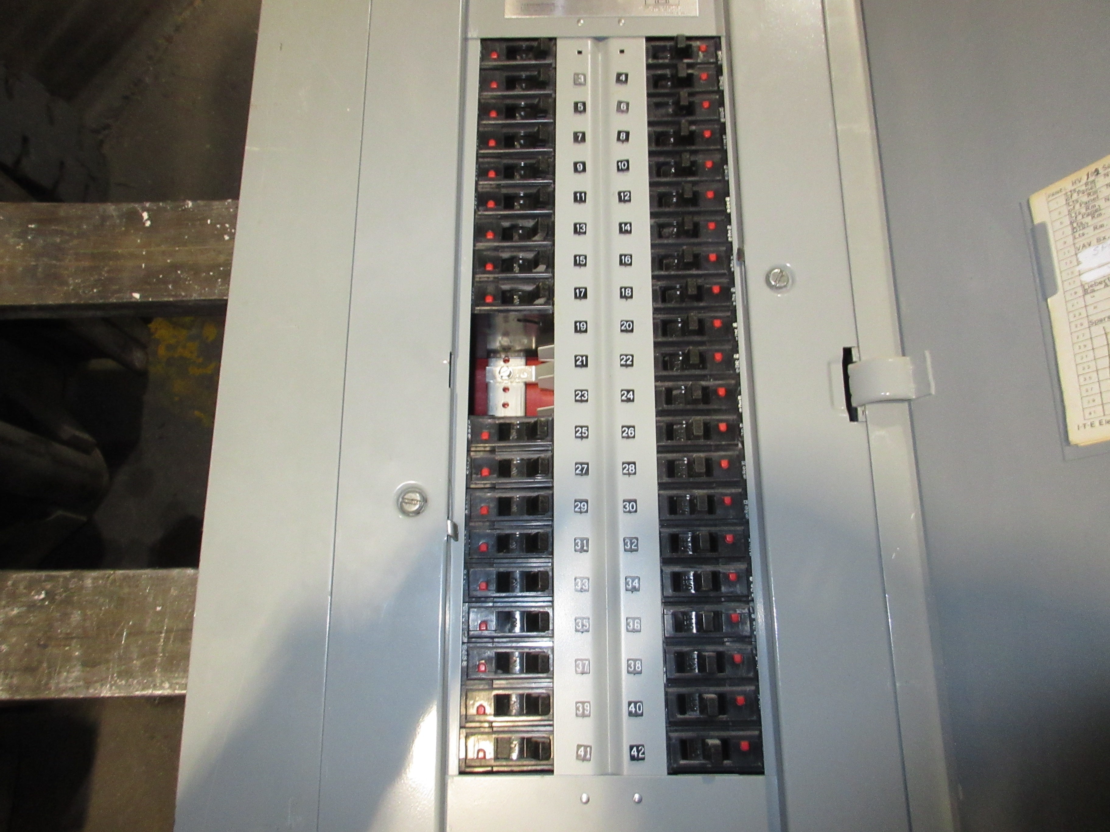 ITE Main Lug Breaker Panel CDP-7 225A Max 480Y/277V 3Ph 4W 42-Slot Used