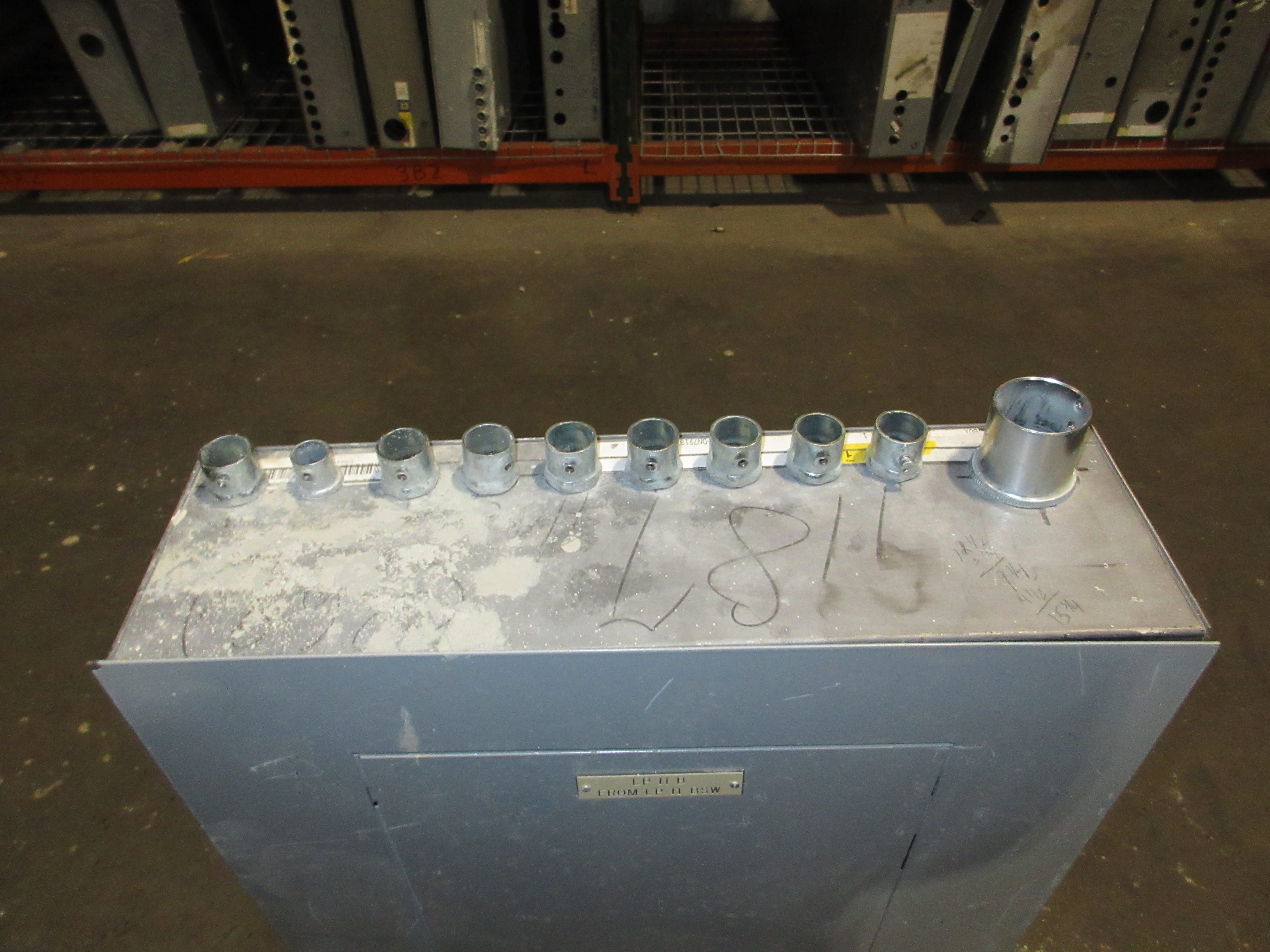 GE Main Lug Breaker Panel AEF3301MTX AXL1S5B5 125A Max 480Y/277V 3Ph 4W 30-Slot