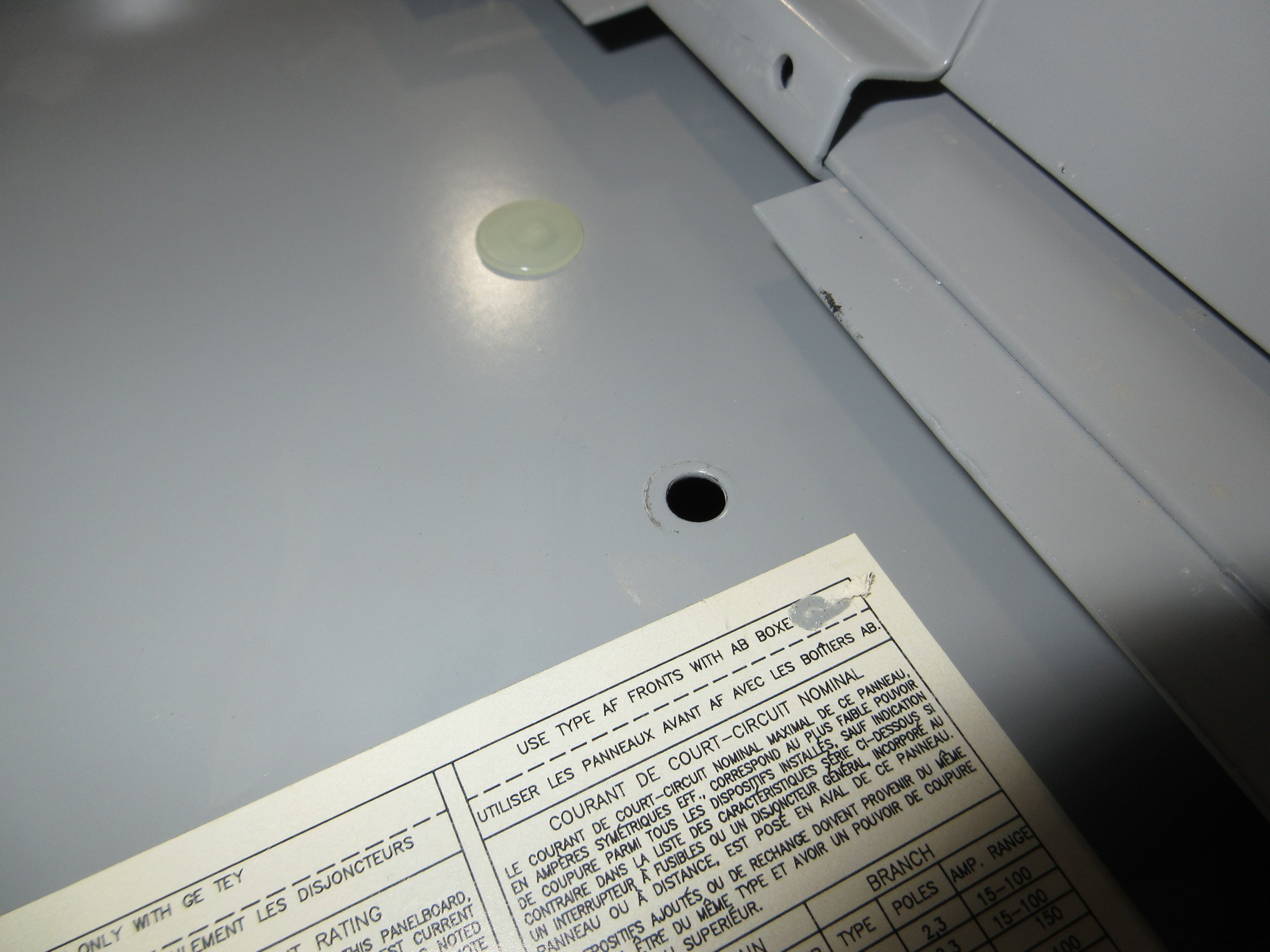 GE Main Lug Breaker Panel AEF3301MTX AXL1S5B5 125A Max 480Y/277V 3Ph 4W 30-Slot