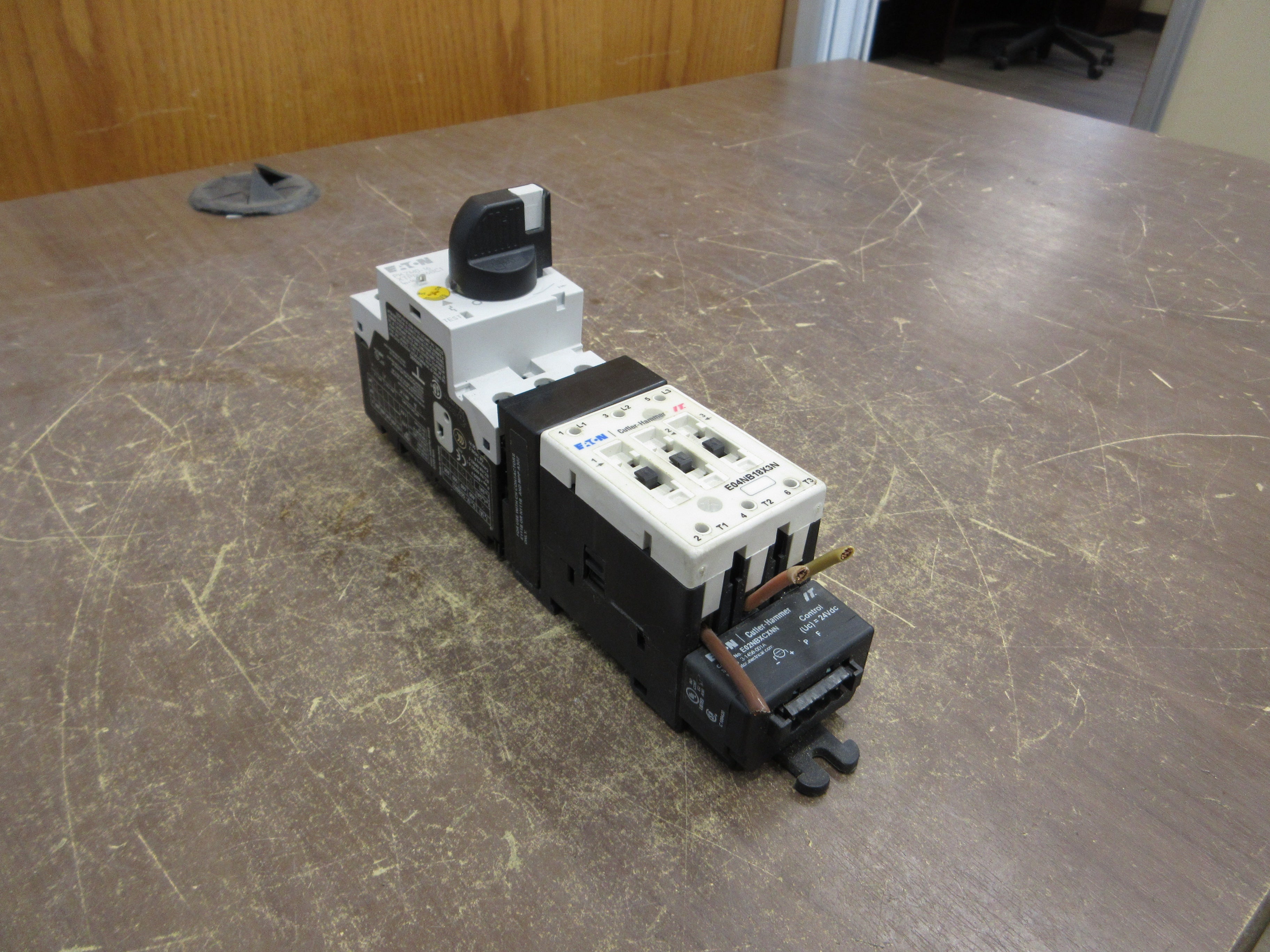 Eaton Starter E04NB18X3N / PKZM0-16 24VDC Coil Trip: 10-16A Used