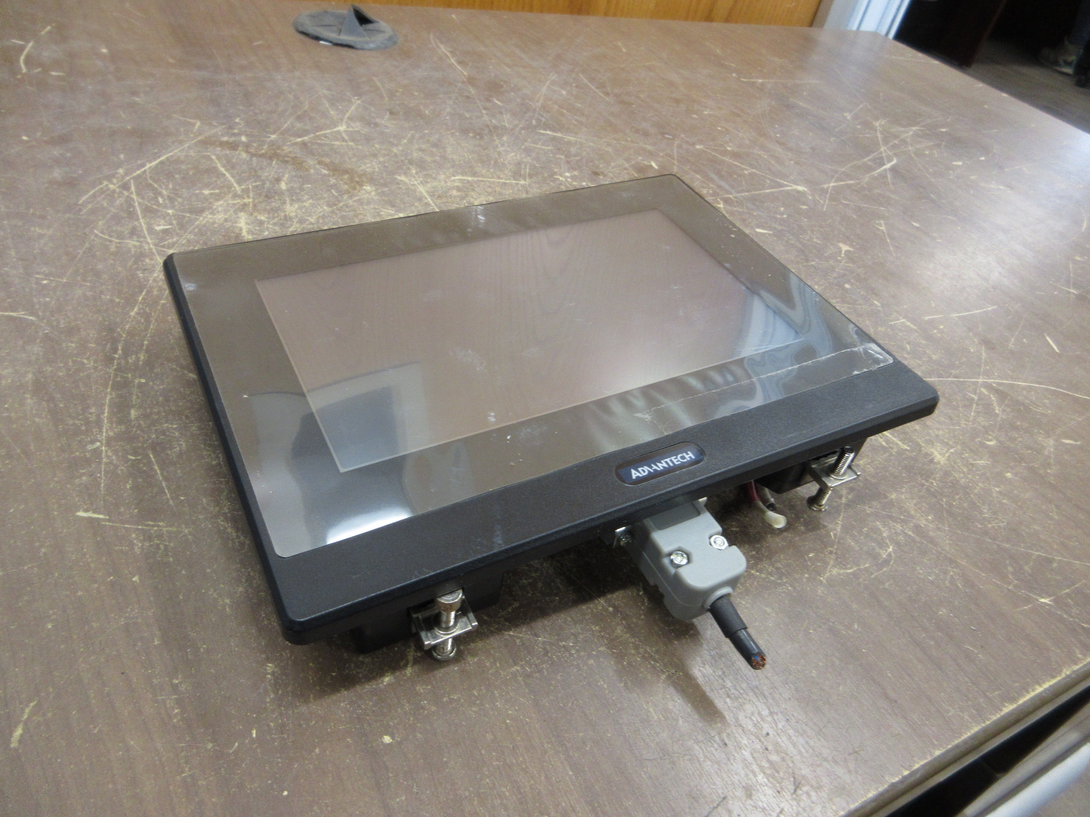 Advantech Operator Panel WOP-2070K-S1AE 24VDC 0.6A Used