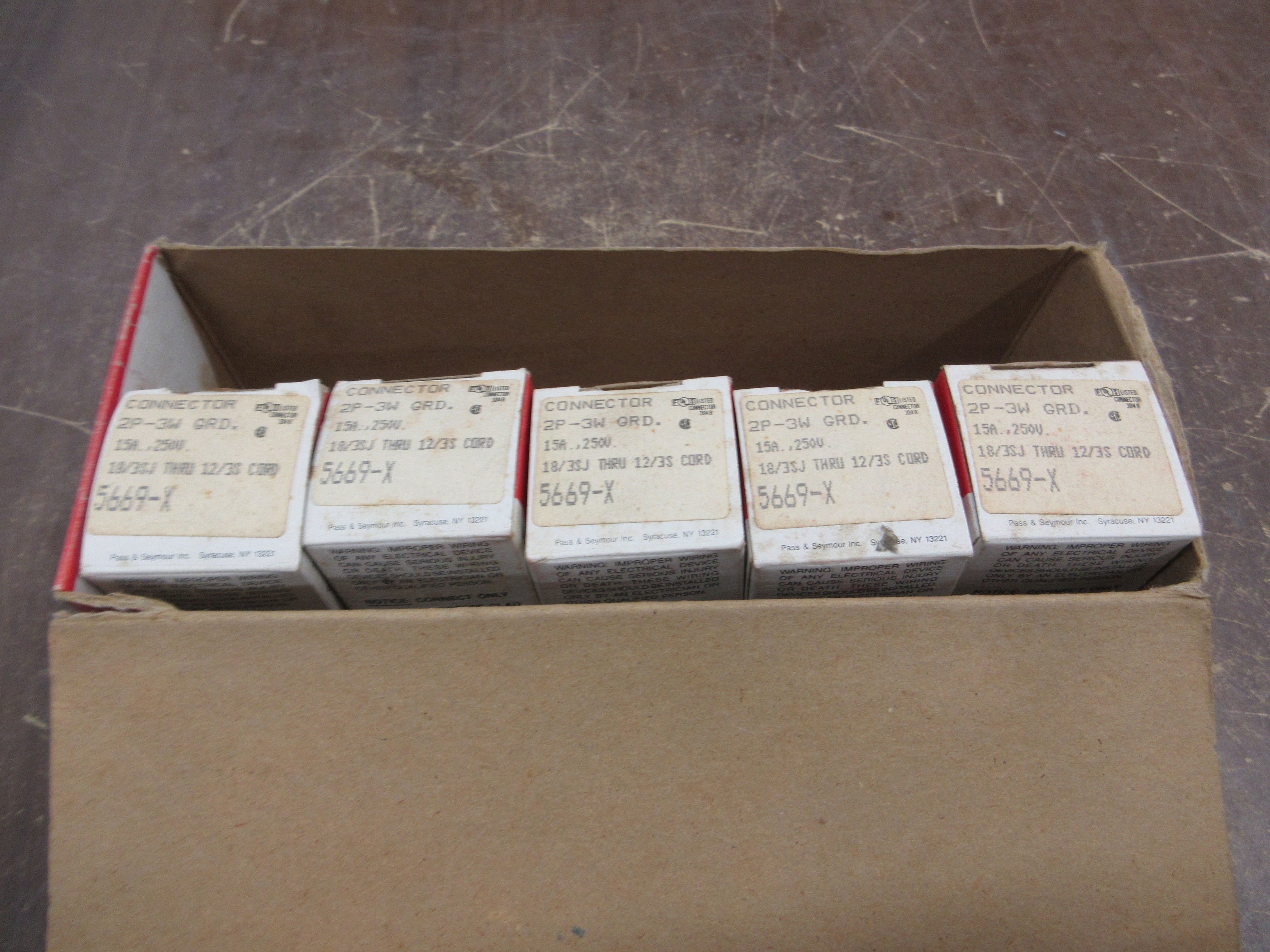 Pass & Seymour Legrand Connector 5669X 15A 250V 2P 3W *Box of 5* New Surplus