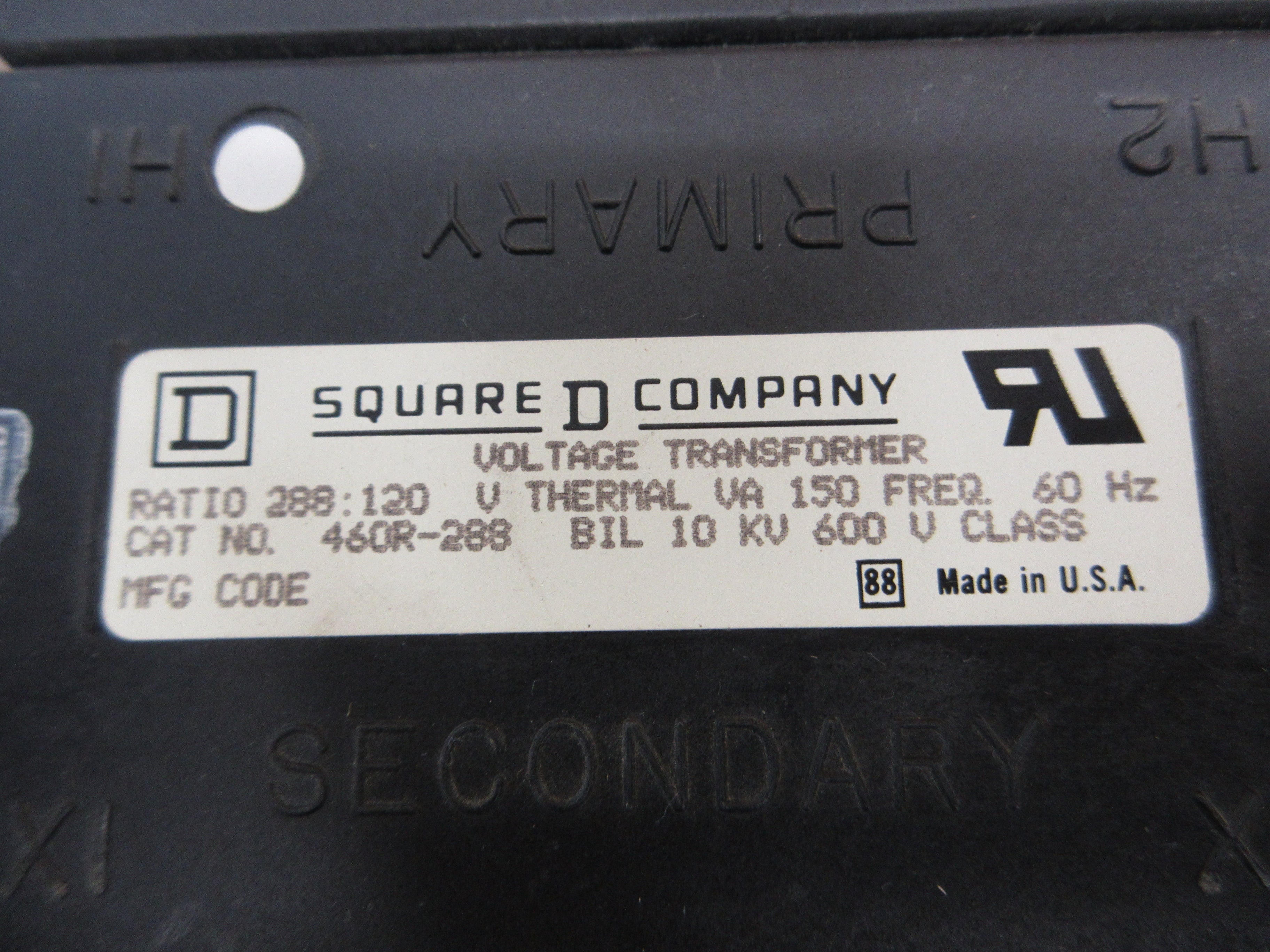 Square D Voltage Transformer 460R-288 Ratio 288:120V 60Hz 10kV BIL Used