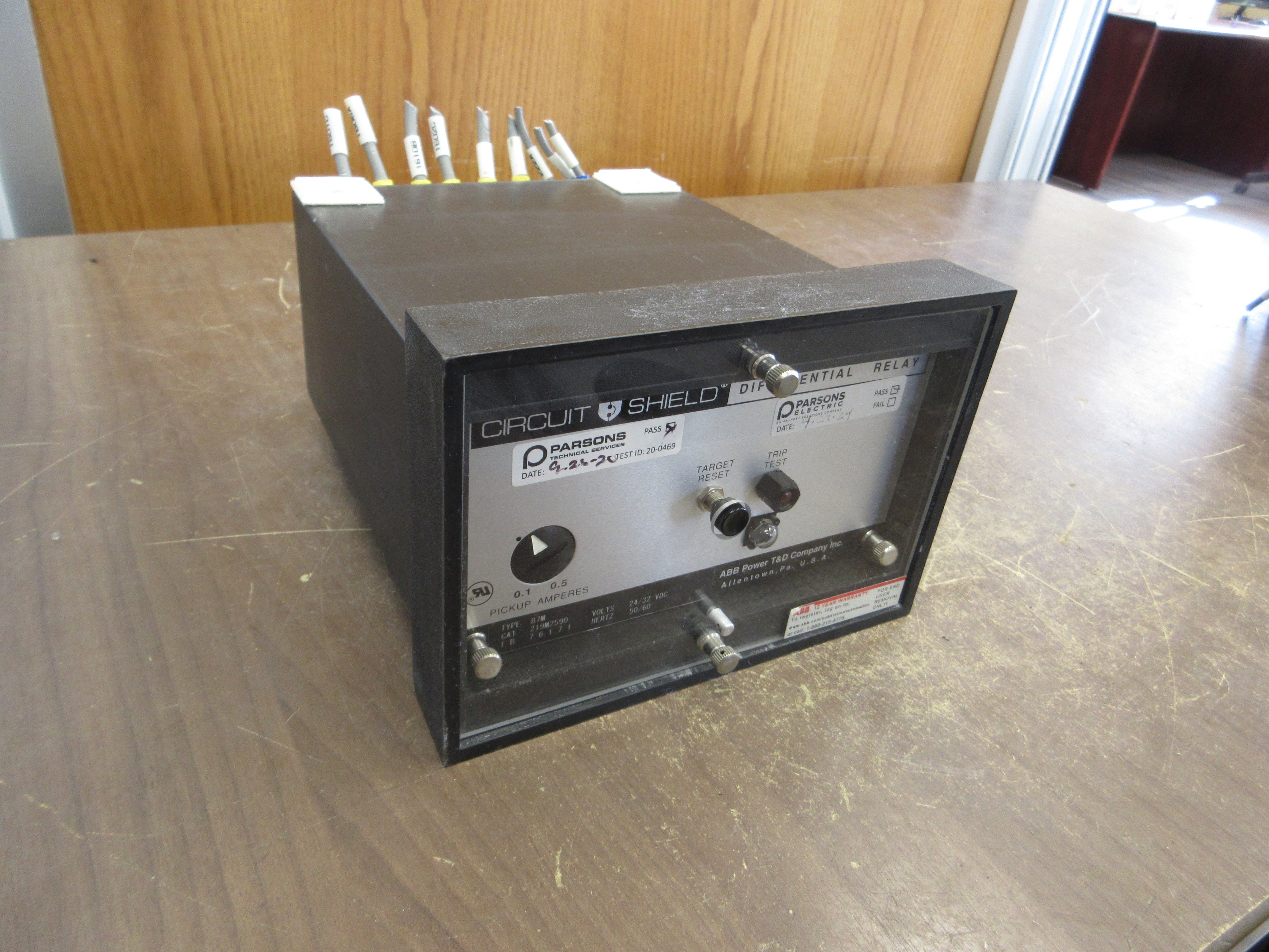 ABB Circuit Shield Differential Relay 219M2590 24/32VDC Used