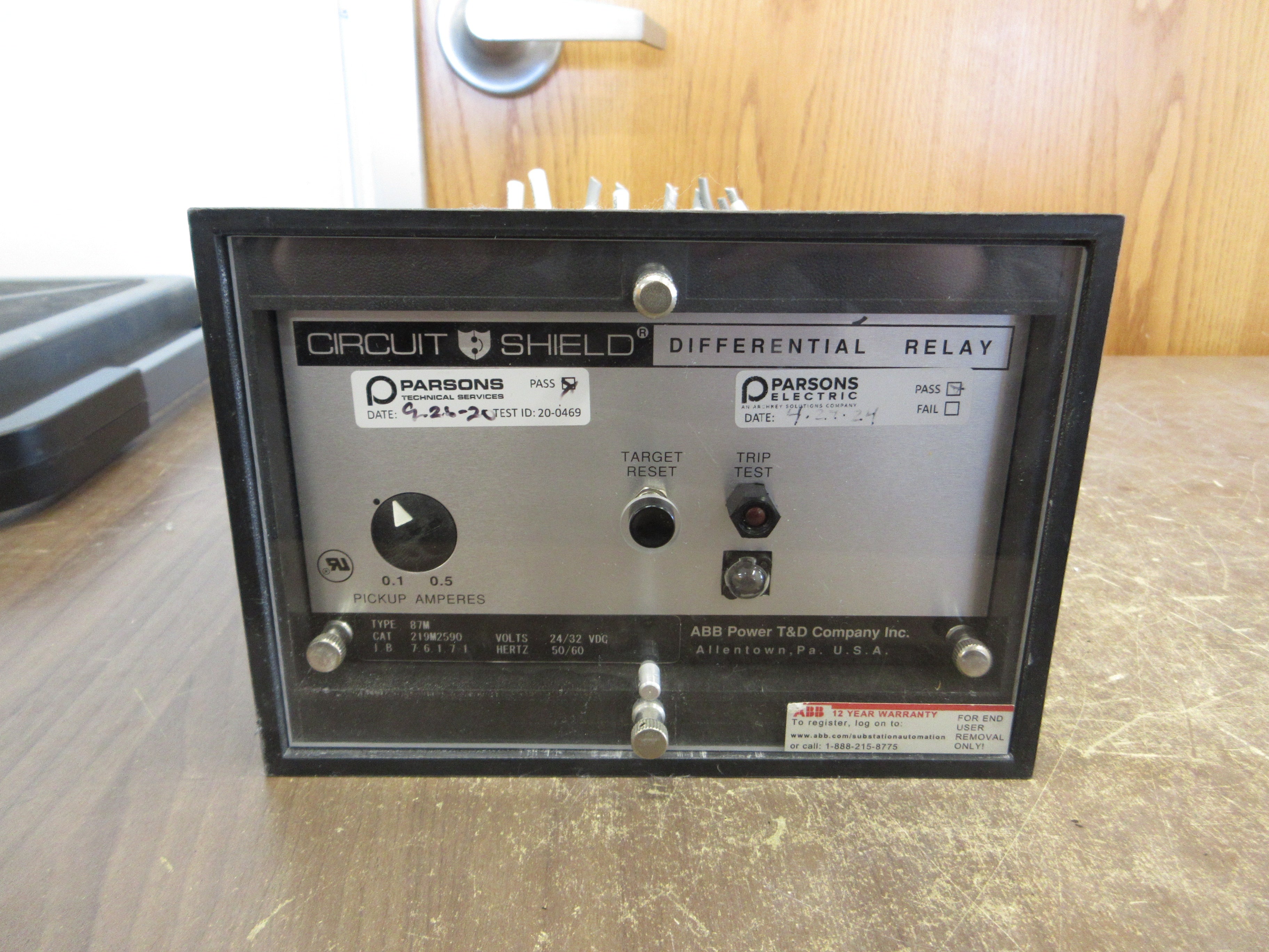 ABB Circuit Shield Differential Relay 219M2590 24/32VDC Used