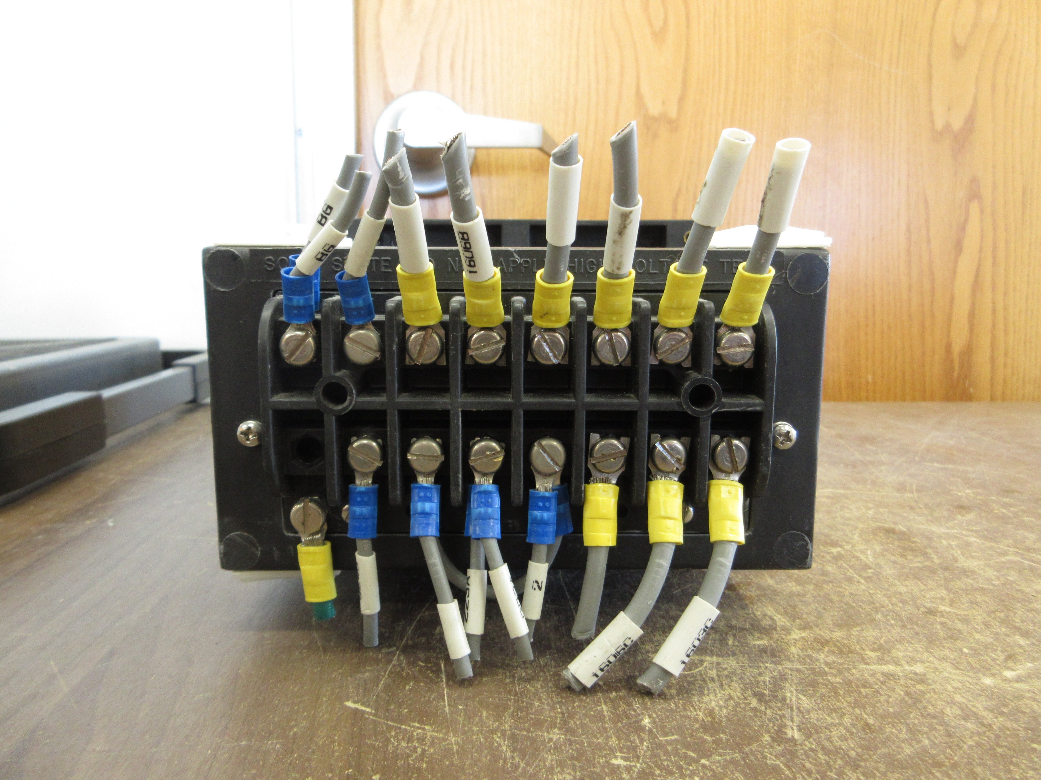 ABB Circuit Shield Differential Relay 219M2590 24/32VDC Used