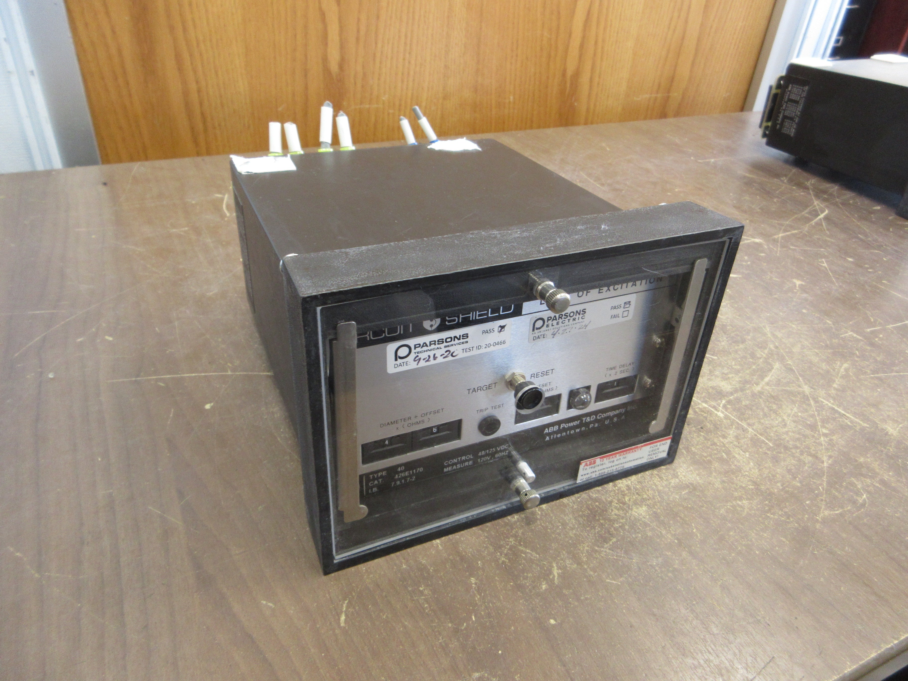 ABB Circuit Shield Loss of Excitation Relay 426E1170 Control: 48/125VDC Used