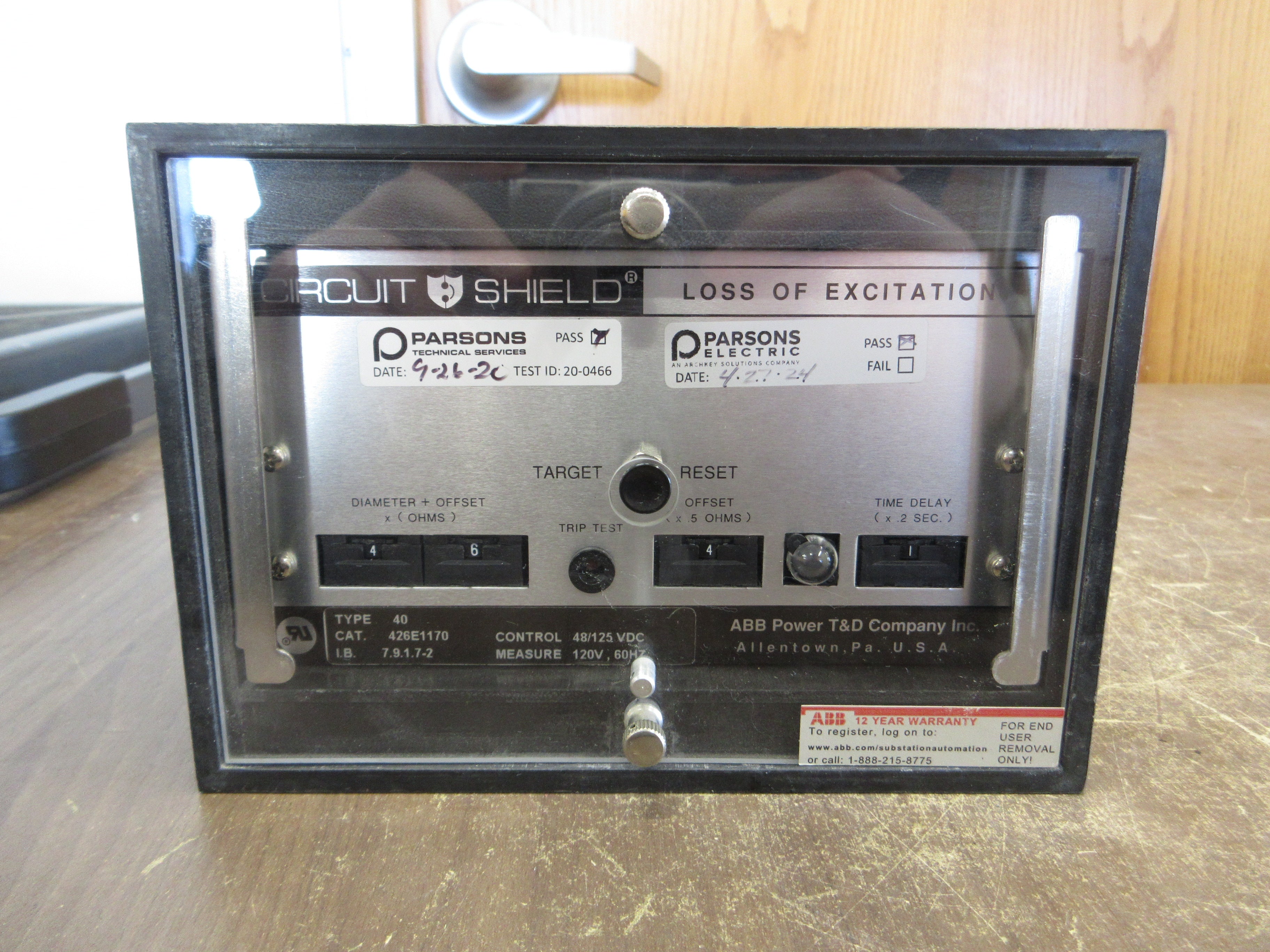 ABB Circuit Shield Loss of Excitation Relay 426E1170 Control: 48/125VDC Used