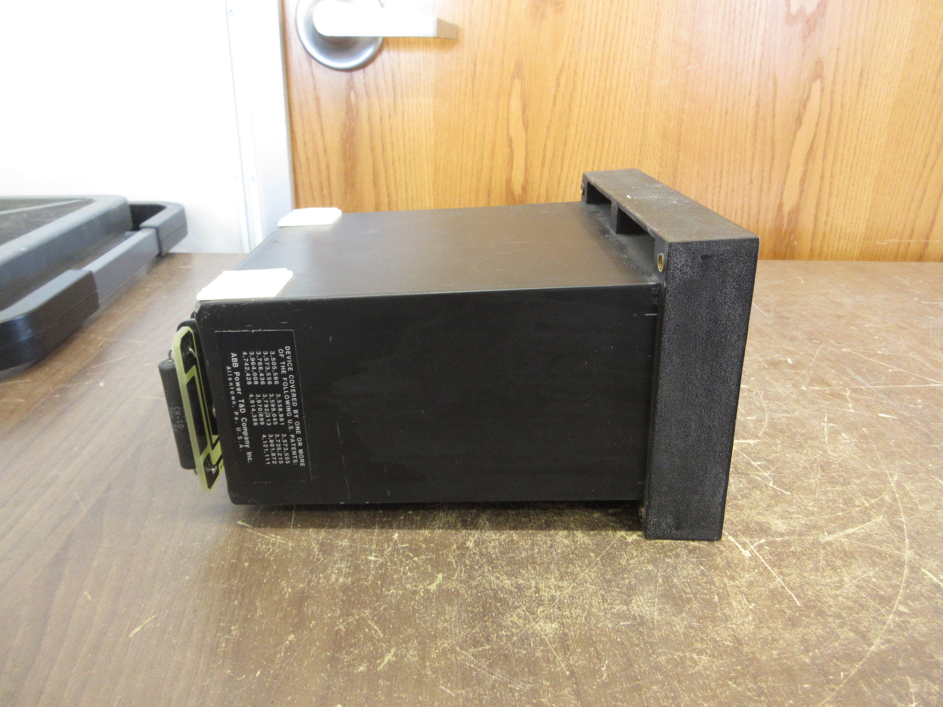 ABB Circuit Shield Loss of Excitation Relay 426E1170 Control: 48/125VDC Used