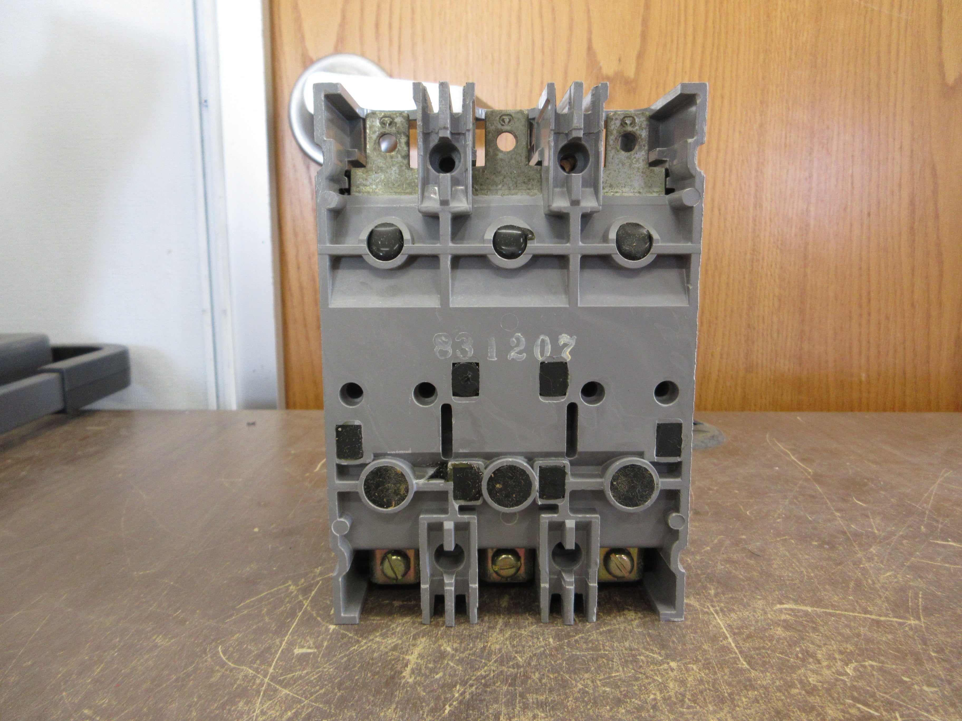 Westinghouse AB De-Ion Circuit Breaker HFB3060 60A 600V 3P New Surplus