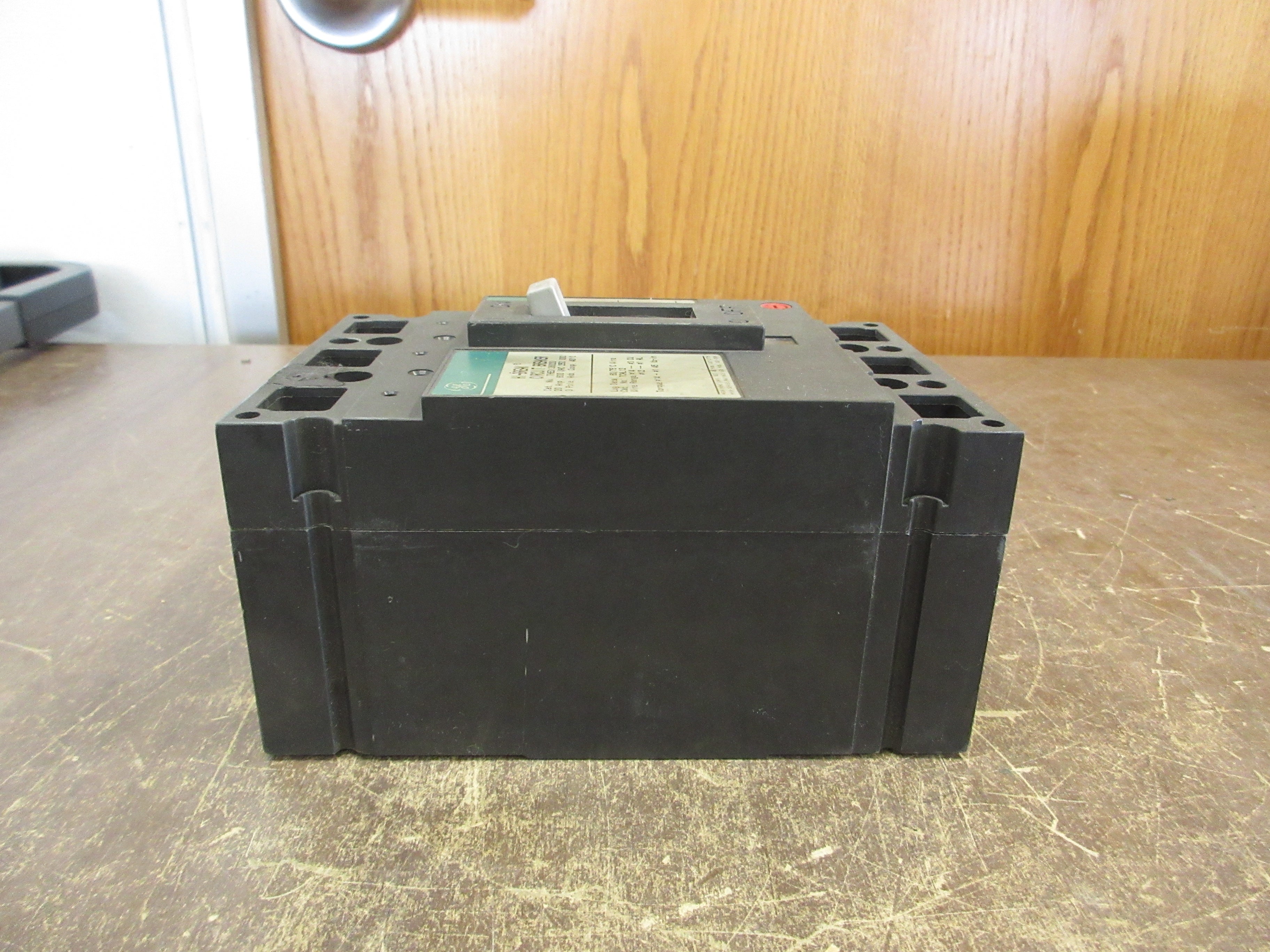 GE Circuit Breaker THED136020 20A 600V 3P New Surplus