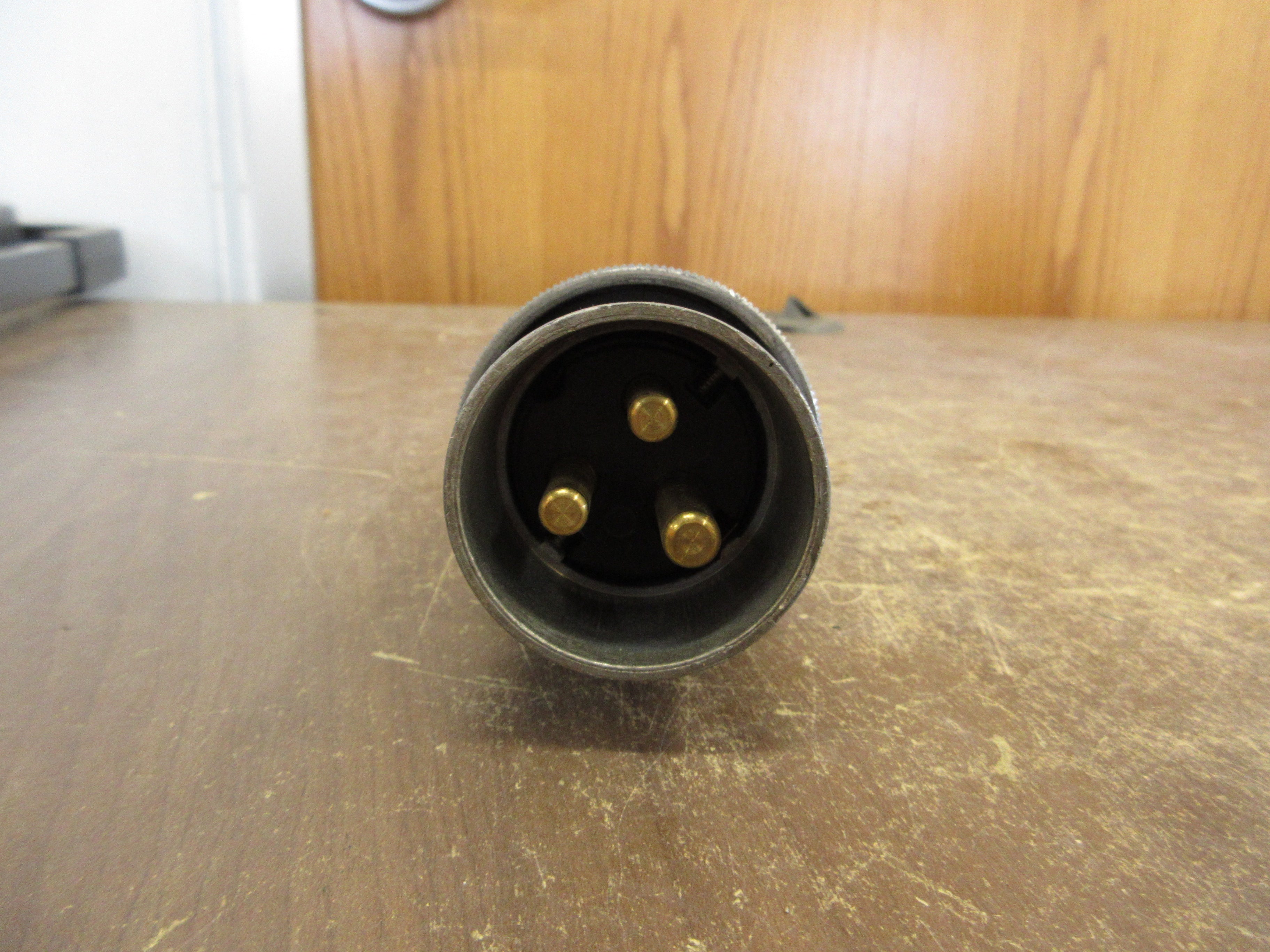 RussellStoll Plug NO3750 20A@600V 30A@250V 2W 3P Used
