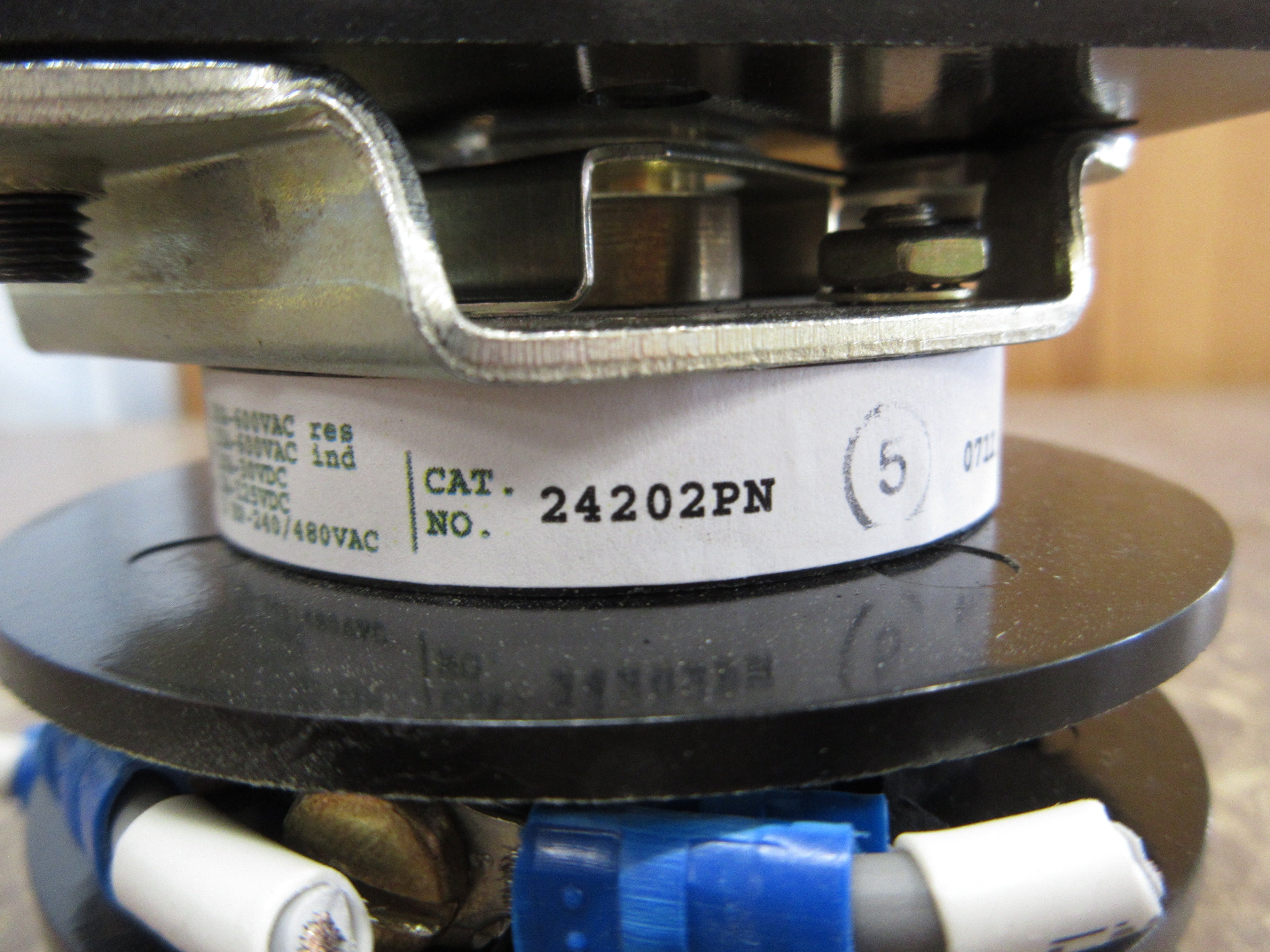 Electroswitch Series 24 Synchroscope Rotary Switch 24202PN Used