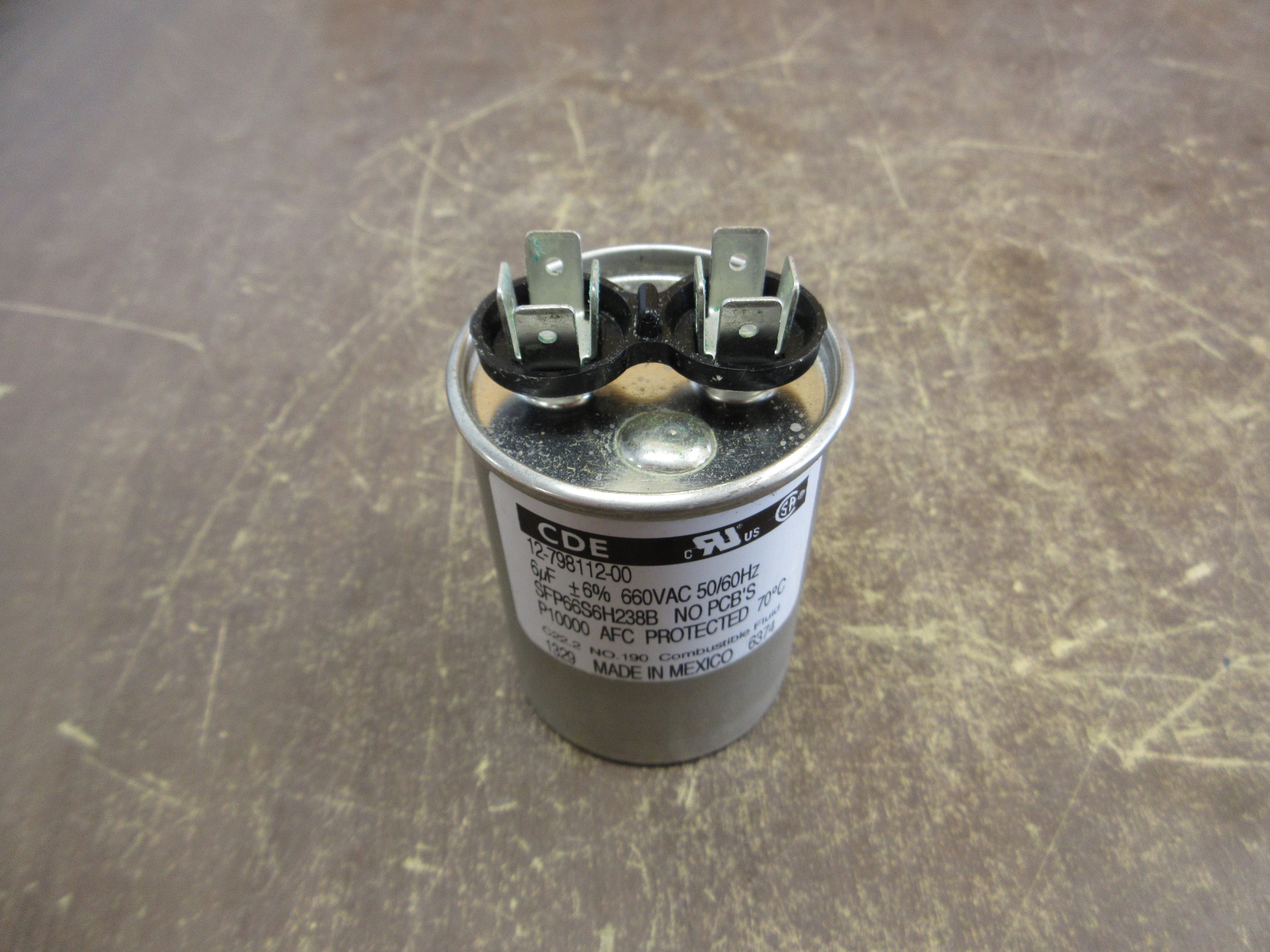 CDE Capacitor 12-798112-00 6uF 660V 50/60Hz Used