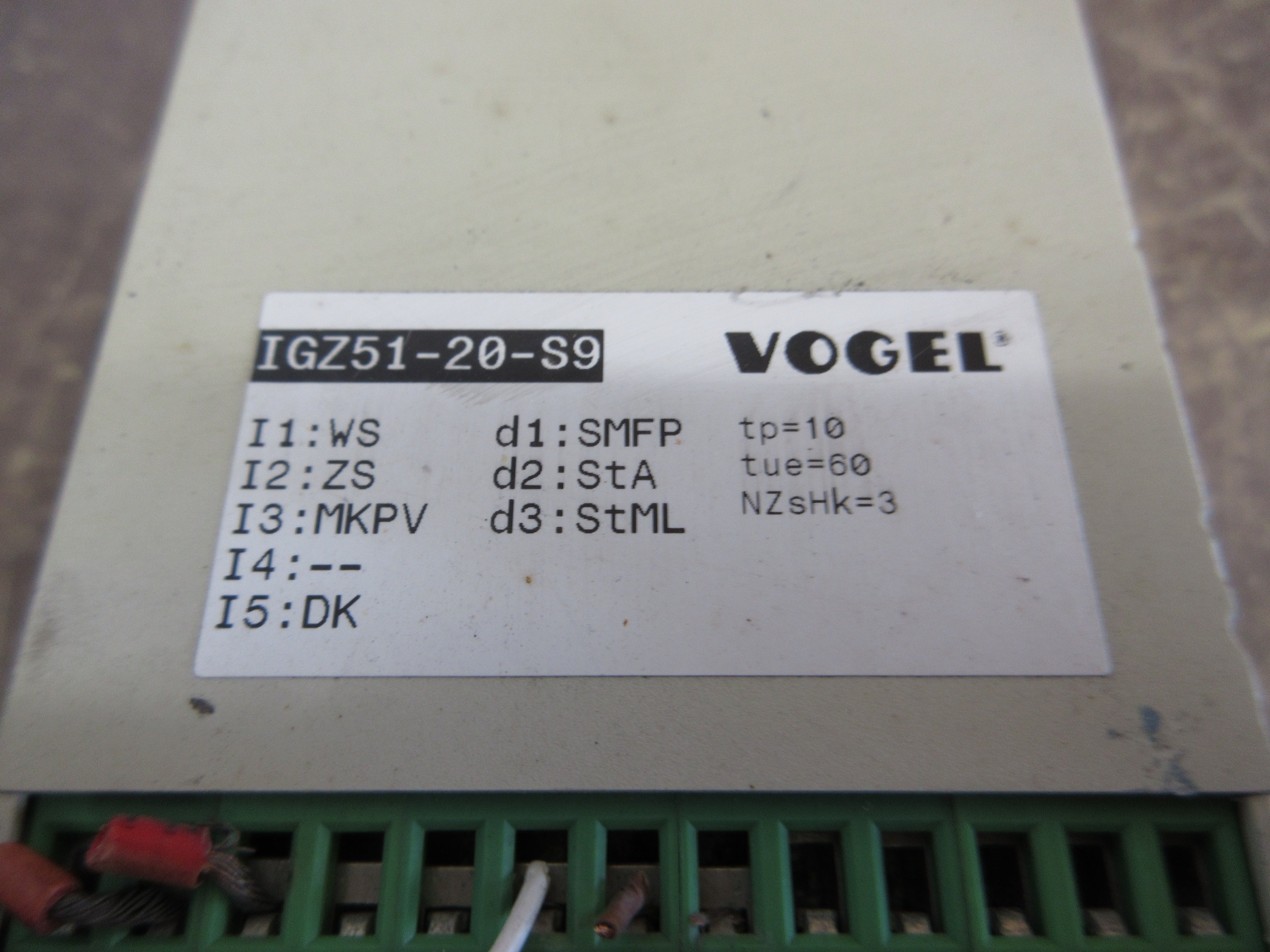 Vogel Universal Controller IGZ51-20-S9 *Scratched Screen* Used