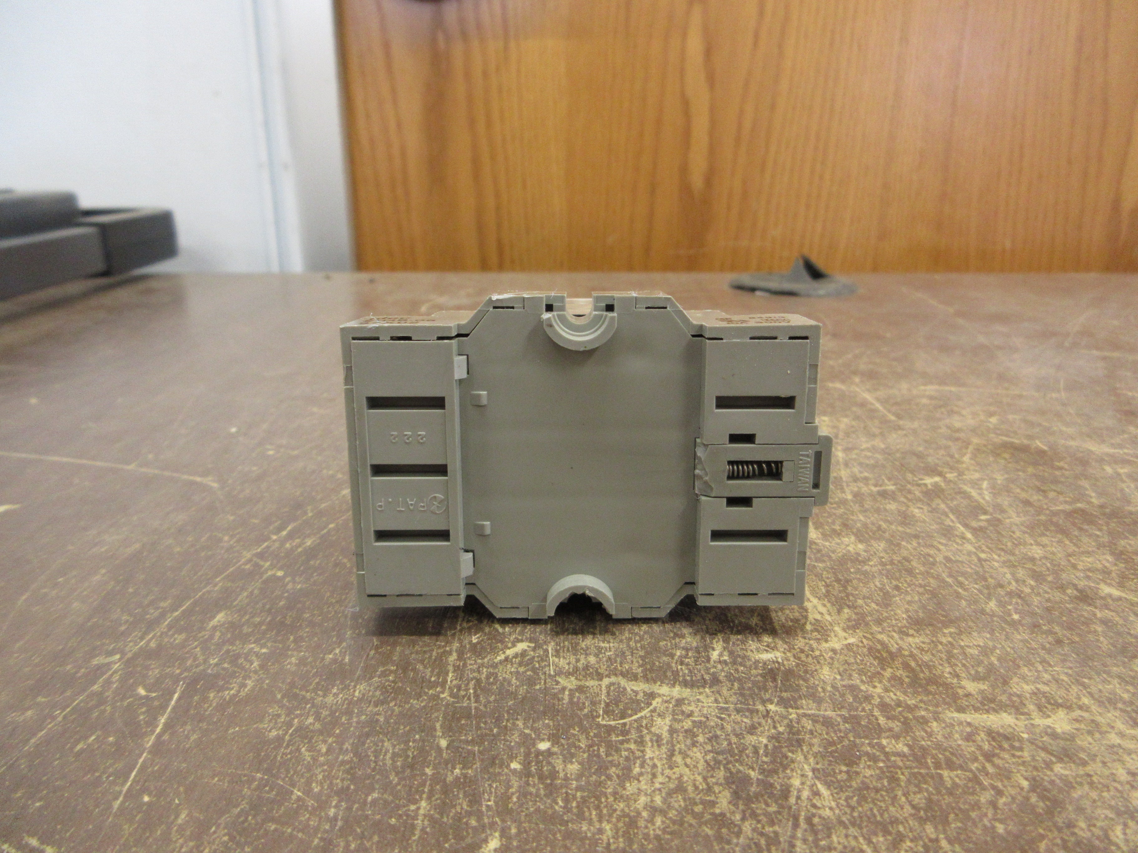 Eaton Relay D7PF4AA 110/120V Coil w/ Base Used