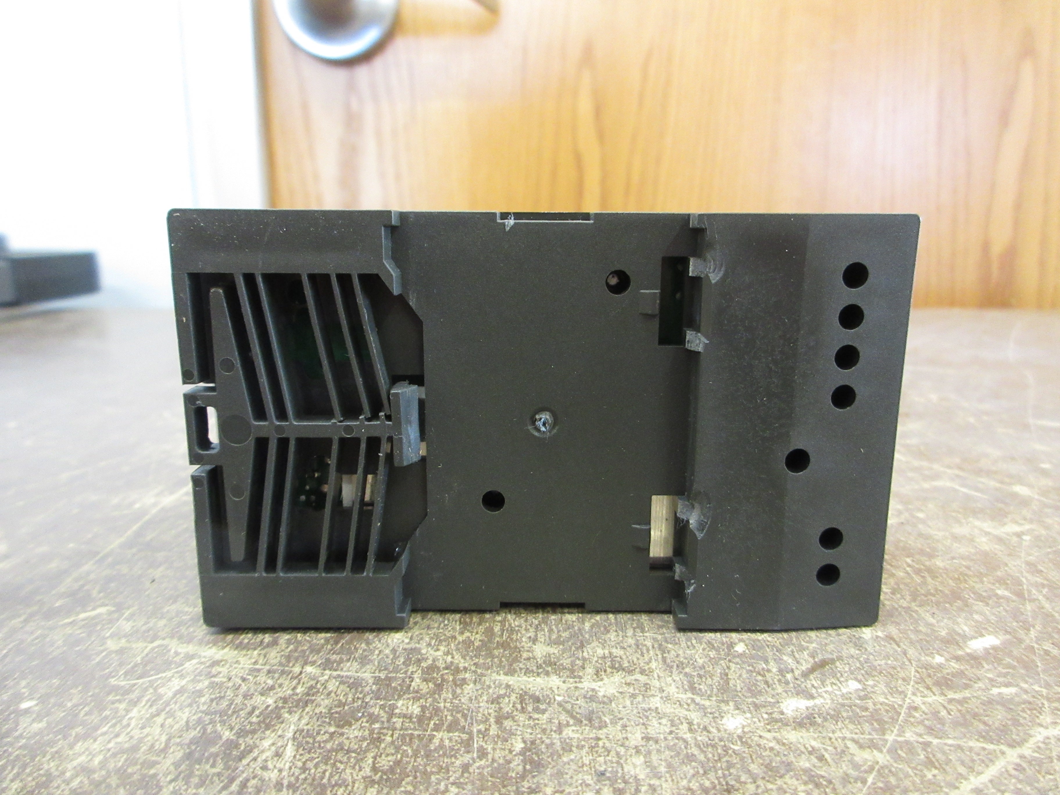 Siemens LOGO!Power Power Supply 6EP1331-1SH02 Used
