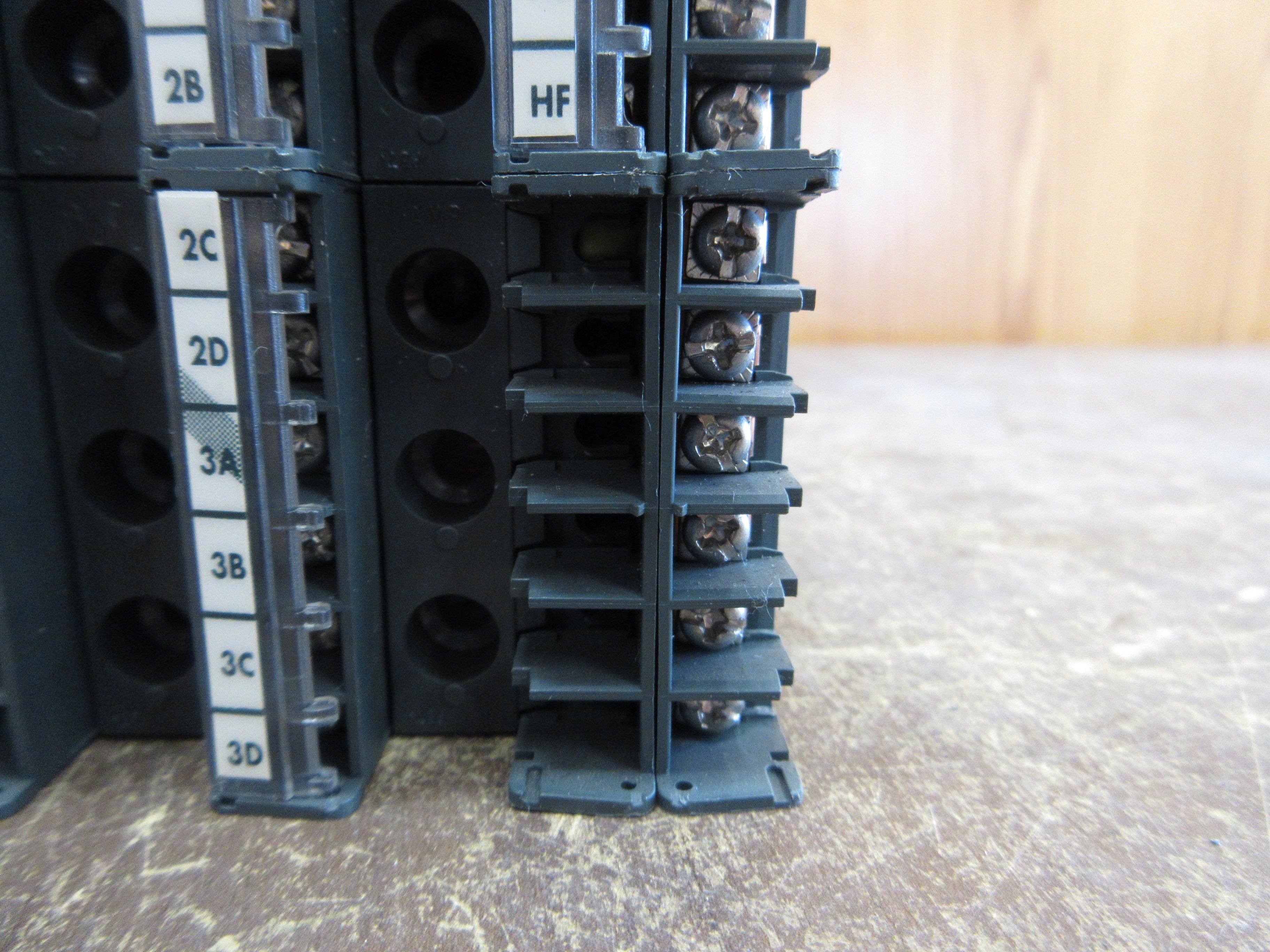 Barber-Colman Digital Temperature Controller 224C017.RHXXFHFL.X00 Used