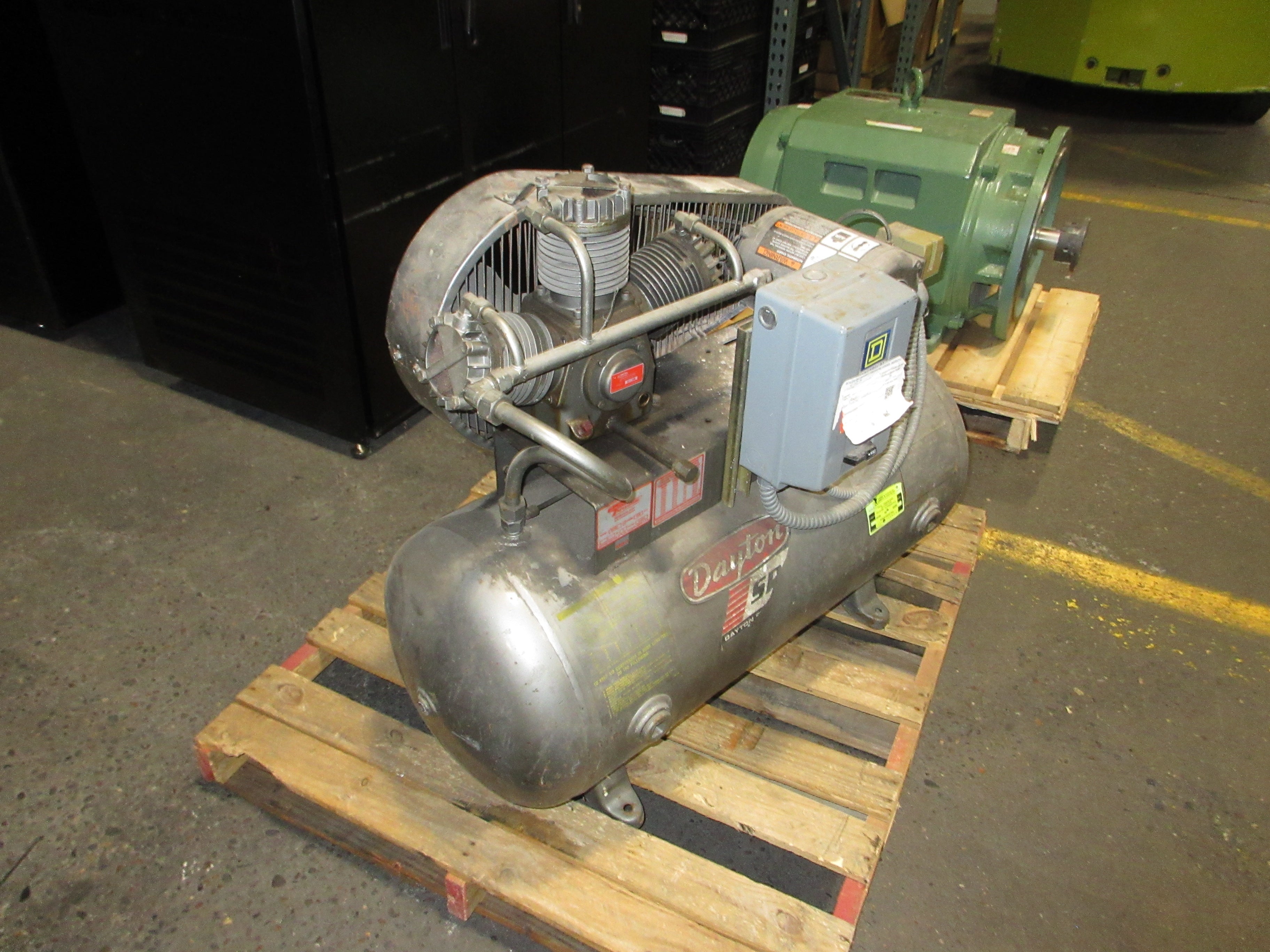 Dayton Speedaire Air Compressor 3Z582 Single-Stage 3HP 3Ph Used