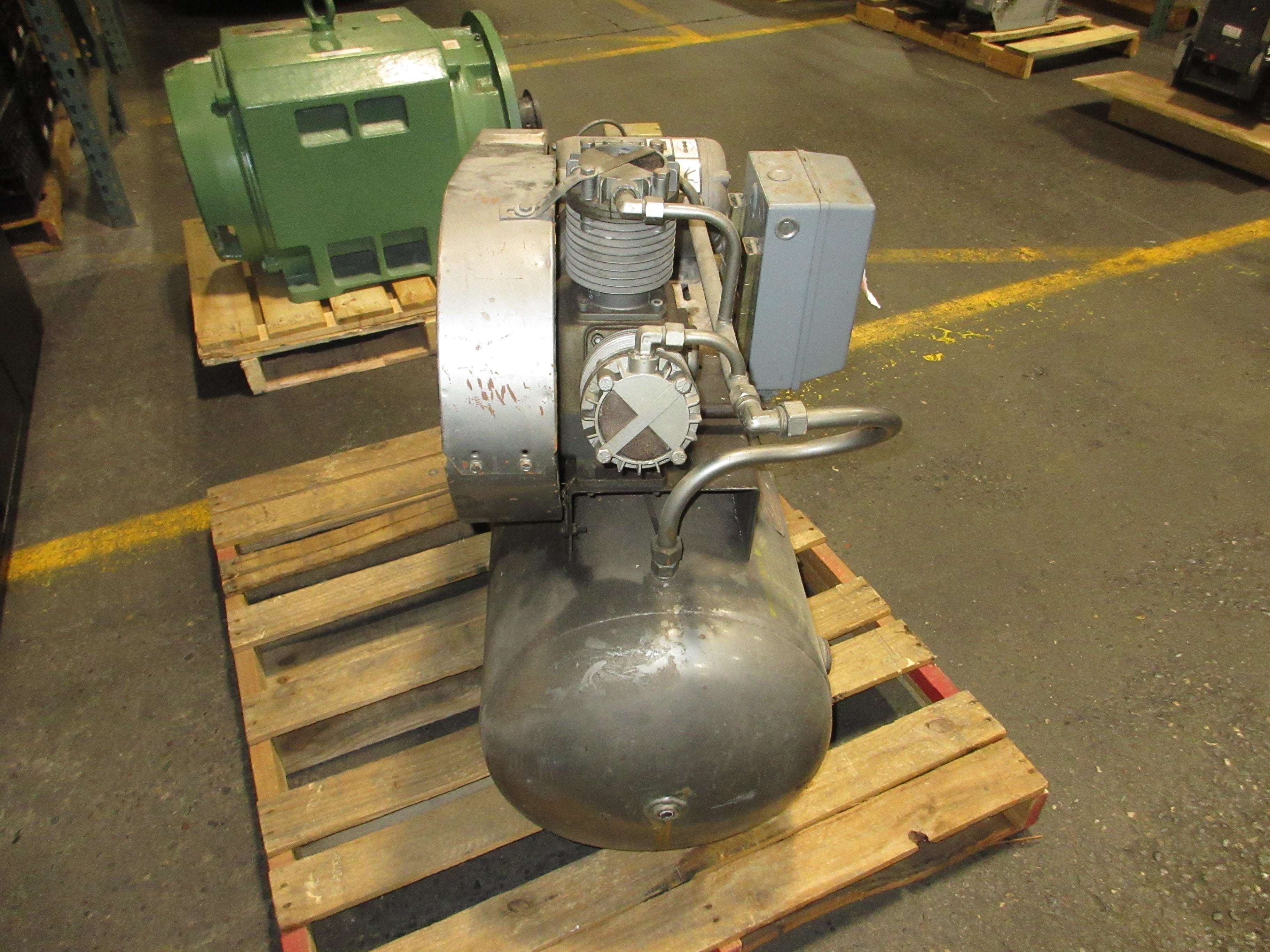 Dayton Speedaire Air Compressor 3Z582 Single-Stage 3HP 3Ph Used