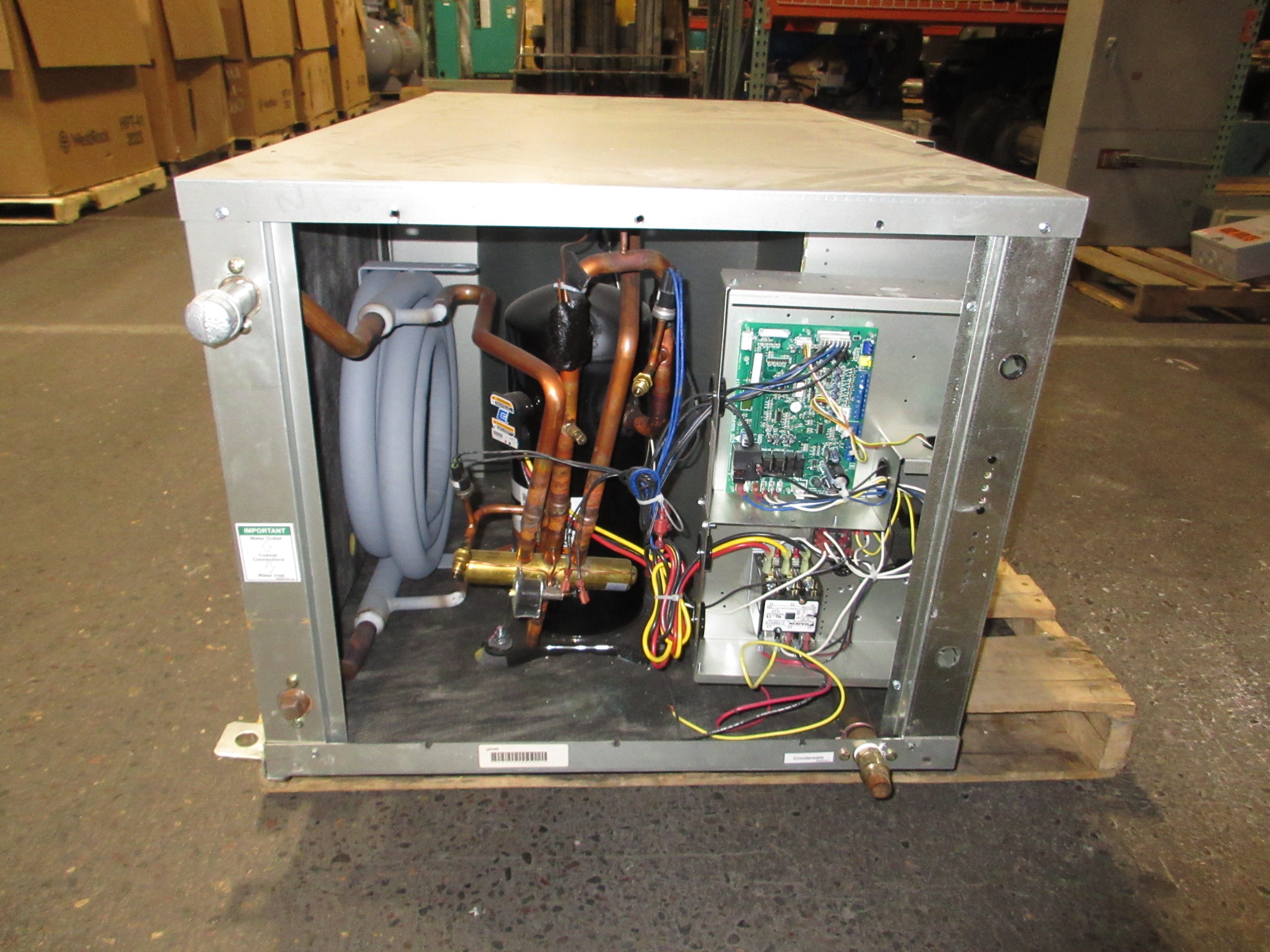 Daikin Water Source Heat Pump E026725701300 4-Ton 460V 3Ph 60Hz MFD: 2017 Used