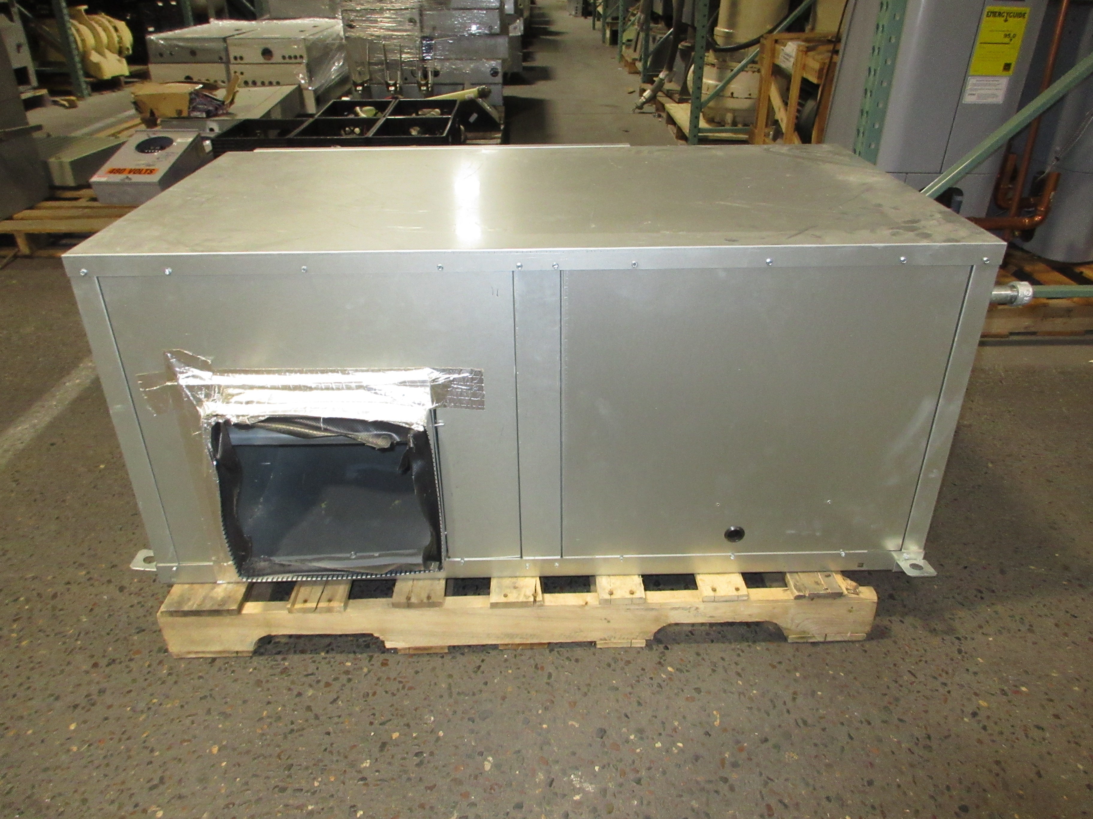 Daikin Water Source Heat Pump E026725701300 4-Ton 460V 3Ph 60Hz MFD: 2017 Used