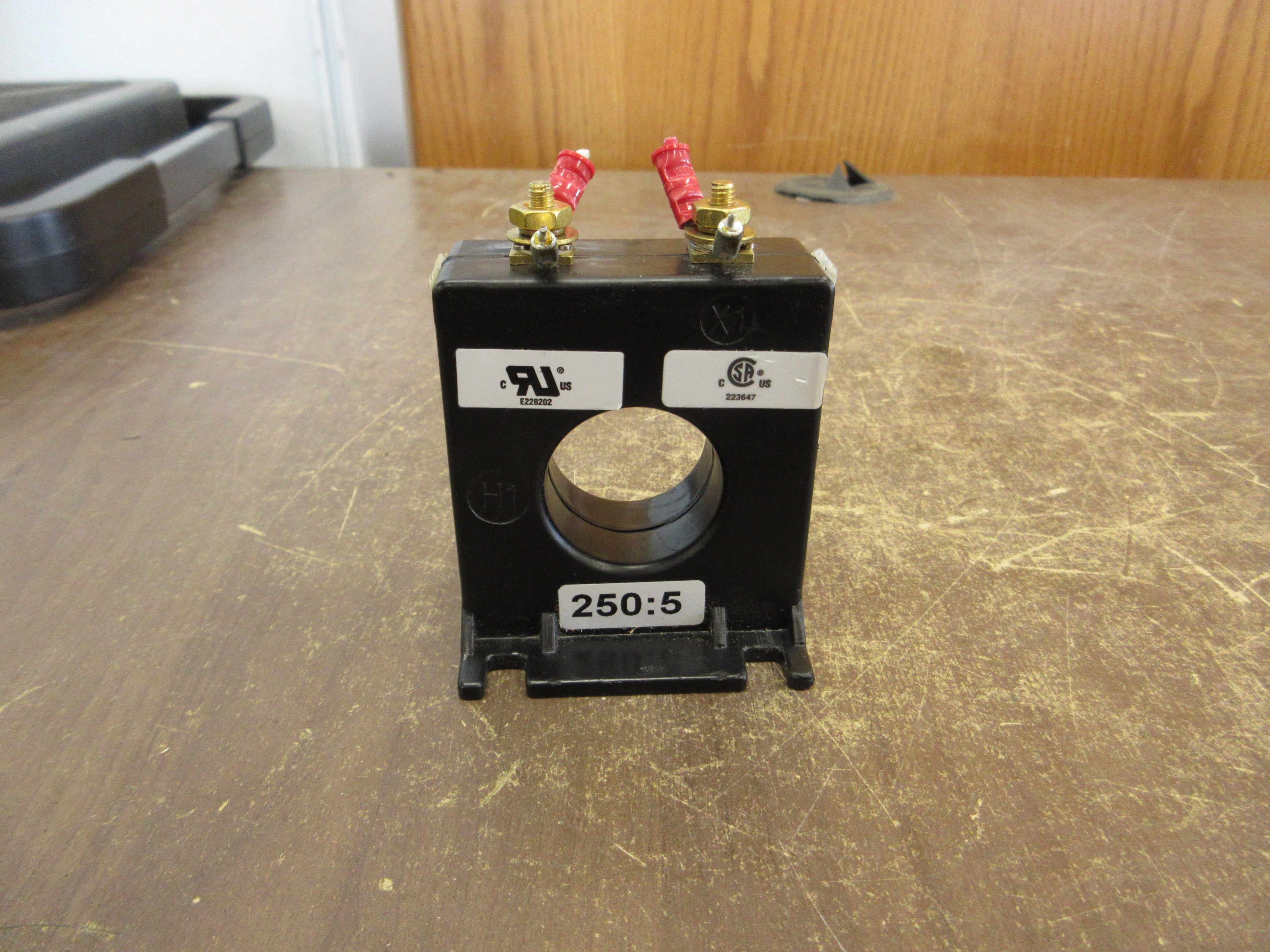 Transformer Technologies LTD. Current Transformer 2SFT-251 Ratio 250:5A 600V