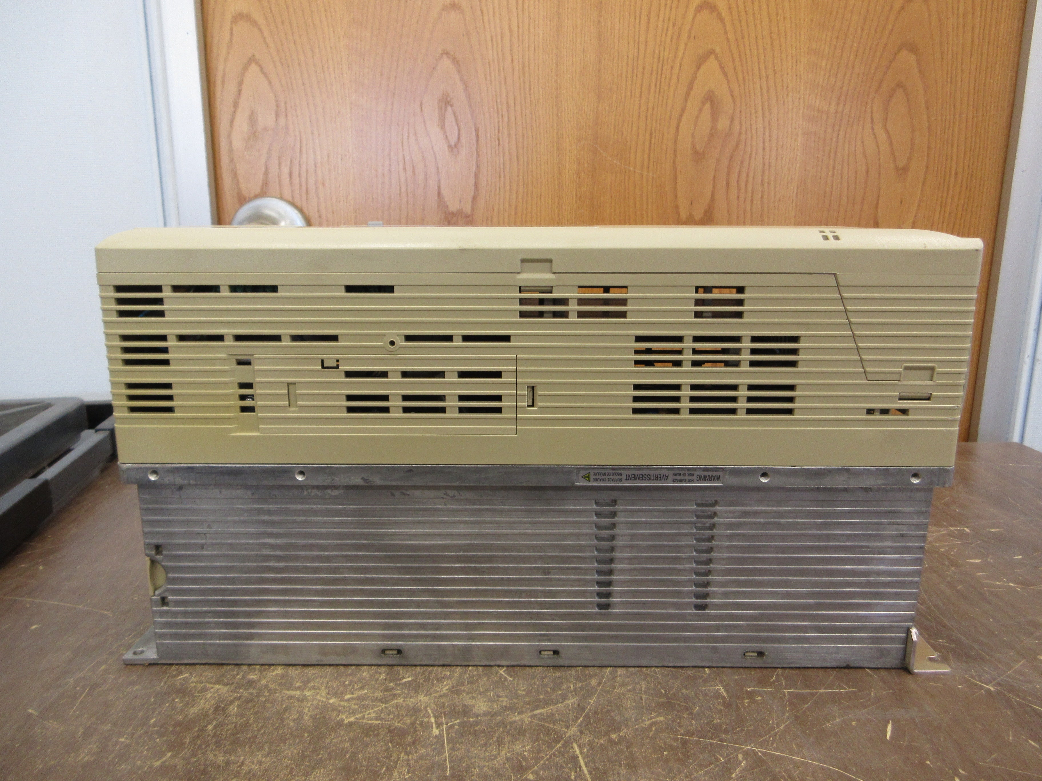 Yaskawa Z1000 AC Drive CIMR-ZU2A0024FAA 7.5HP 3Ph *No Keypad* Used