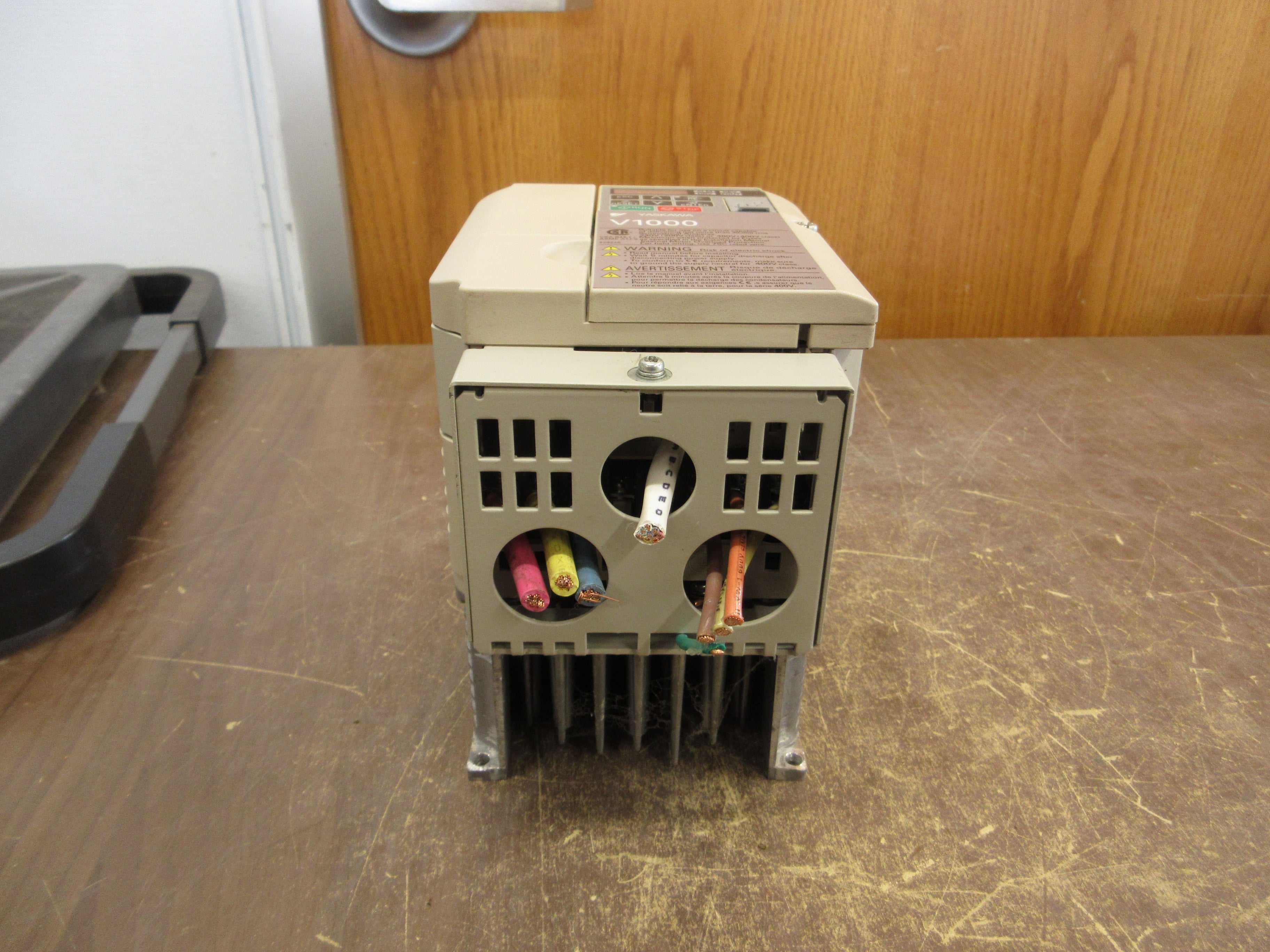 Yaskawa V1000 AC Drive CIMR-VU4A0009FAA Rev. C 5HP 3Ph Used
