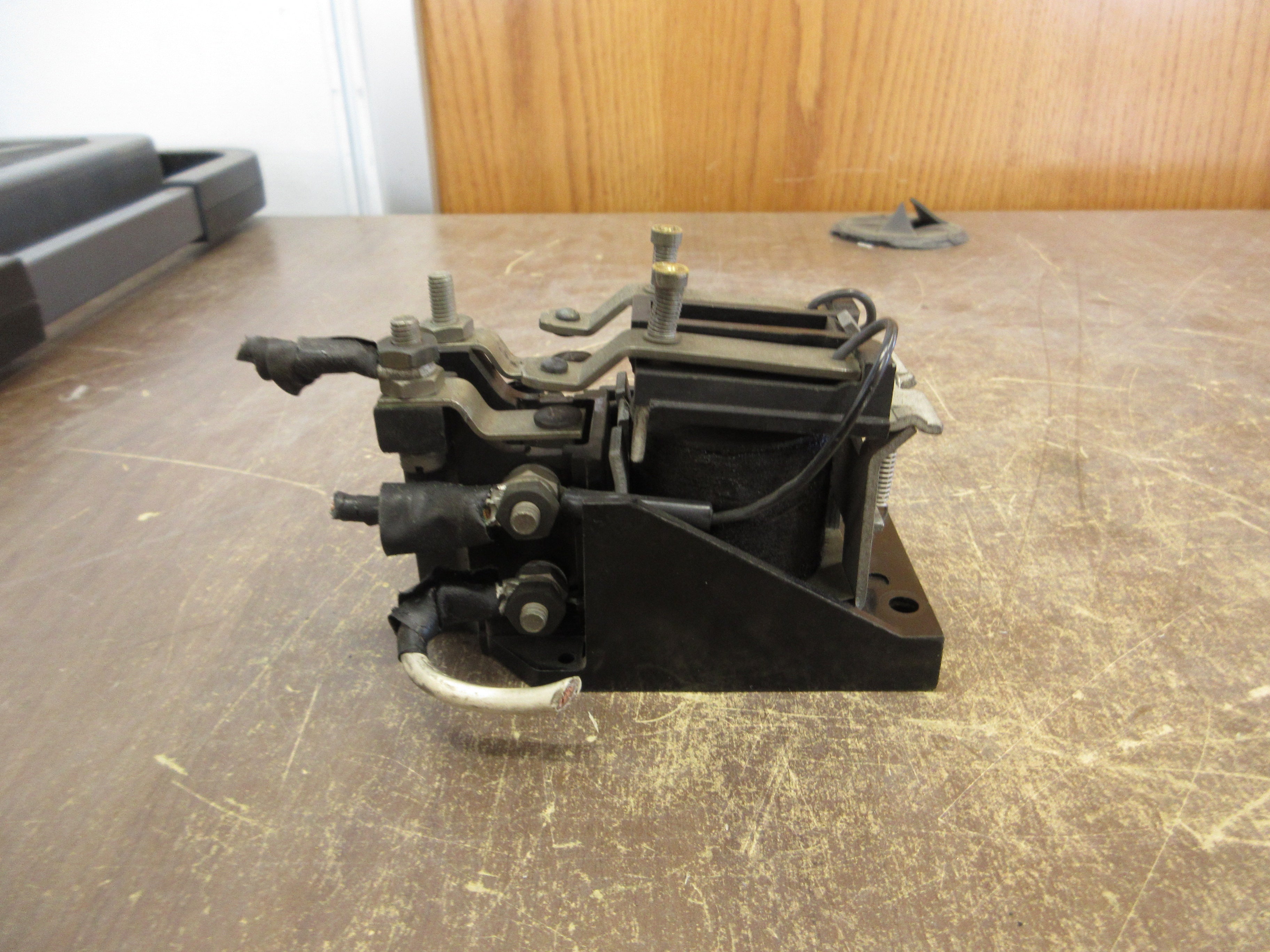 Westinghouse Type SG Auxiliary Relay 1008535-A 125VDC Used