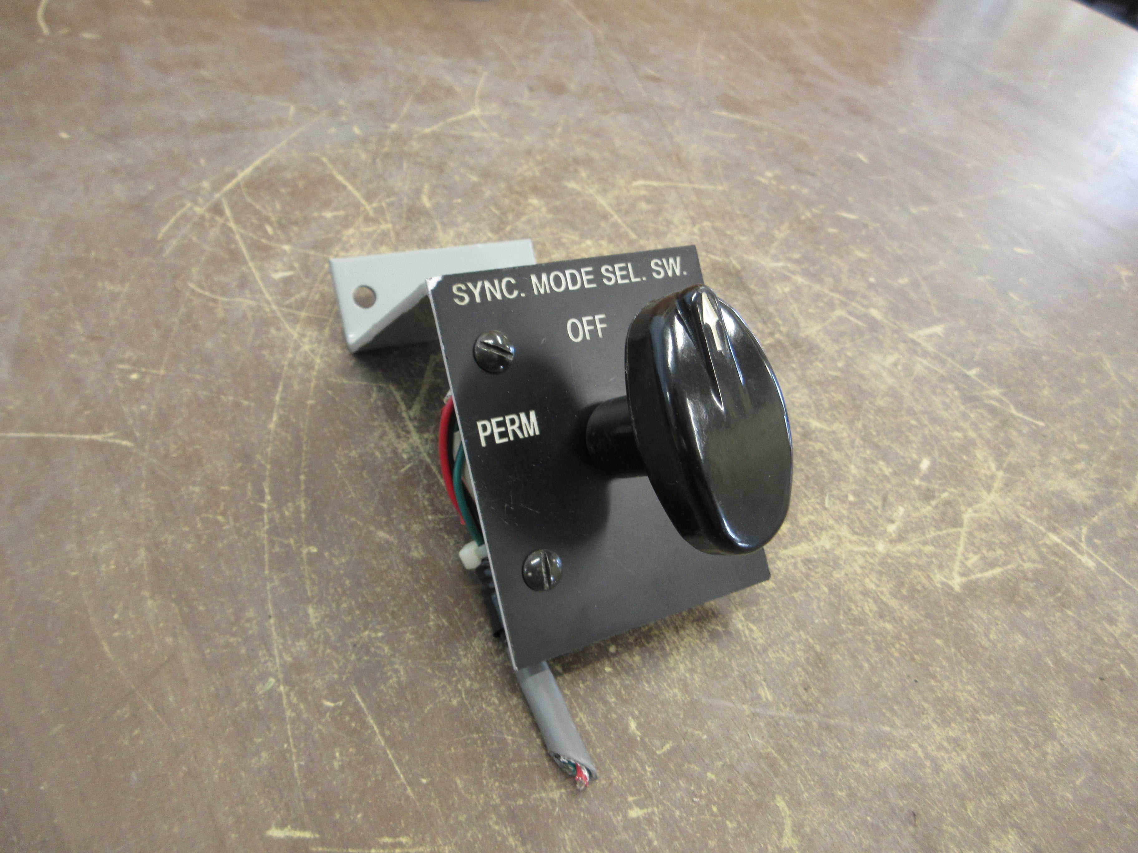 Electroswitch Sync. Mode Selector Rotary Switch 31301B Used