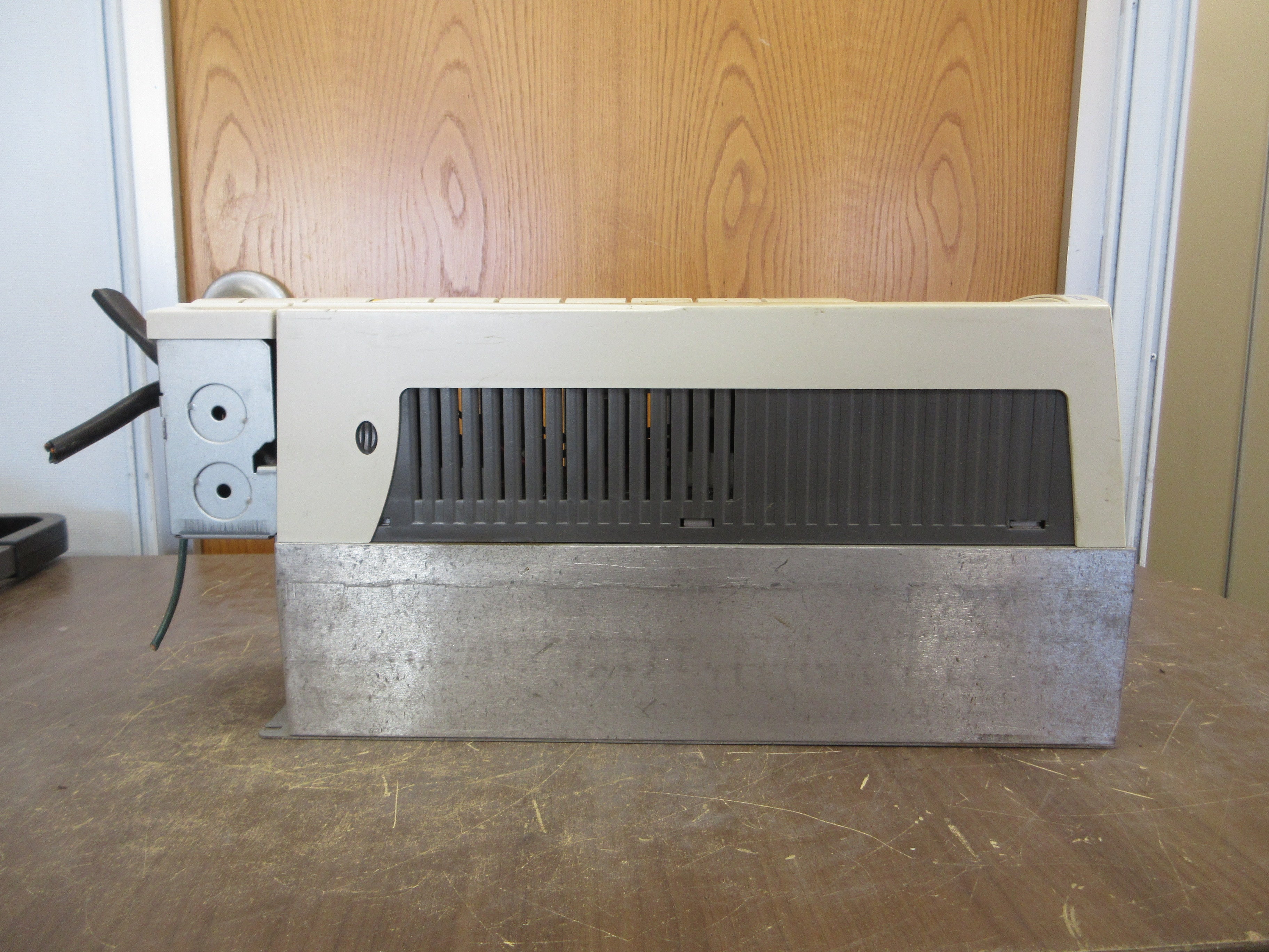 ABB ACH550 AC Drive ACH550-UH-023A-4 15HP 3Ph *No Keypad* Used