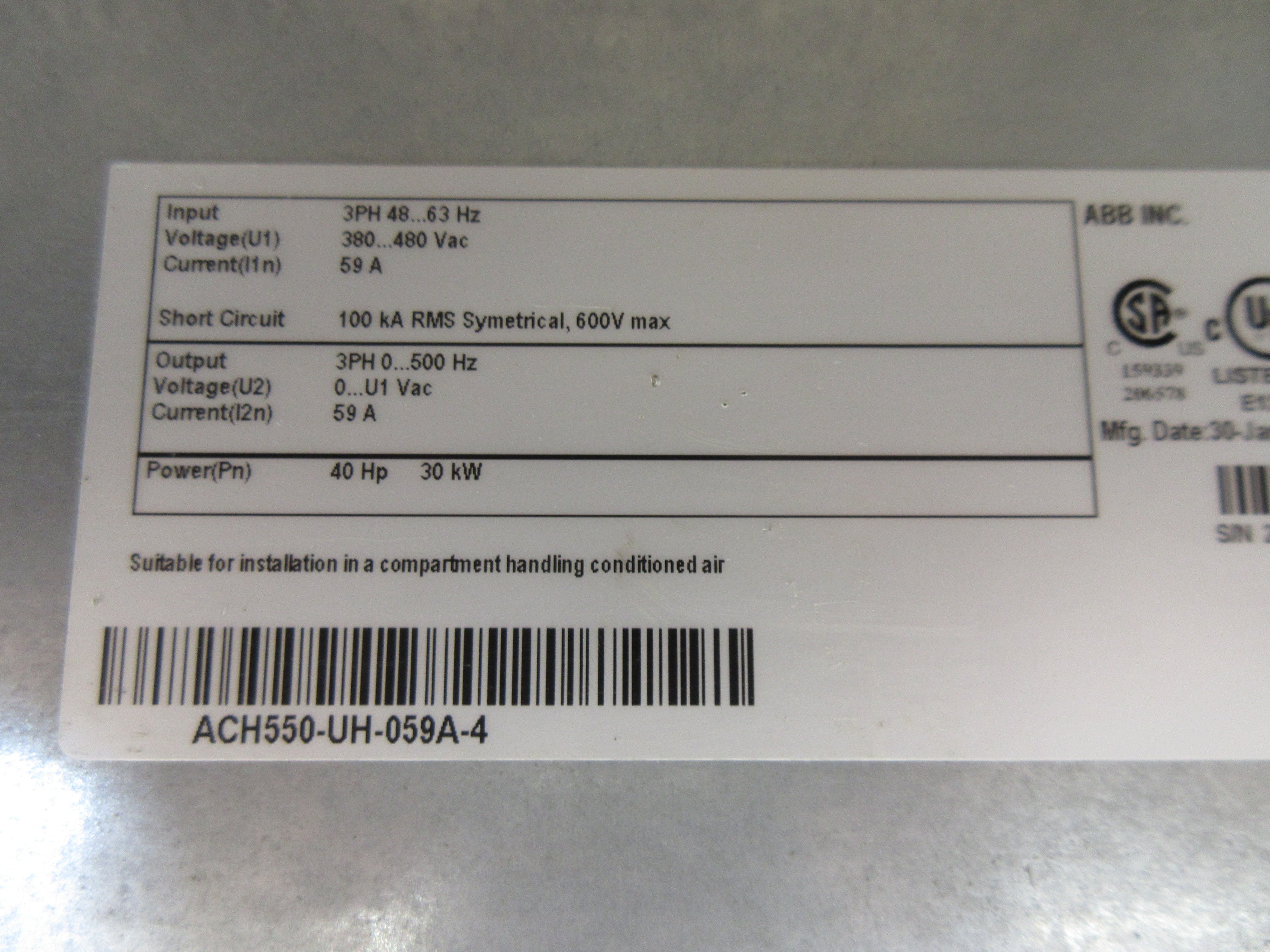 ABB ACH550 AC Drive ACH550-UH-059A-4 40HP 3Ph *Broken Cover* *No Keypad* Used