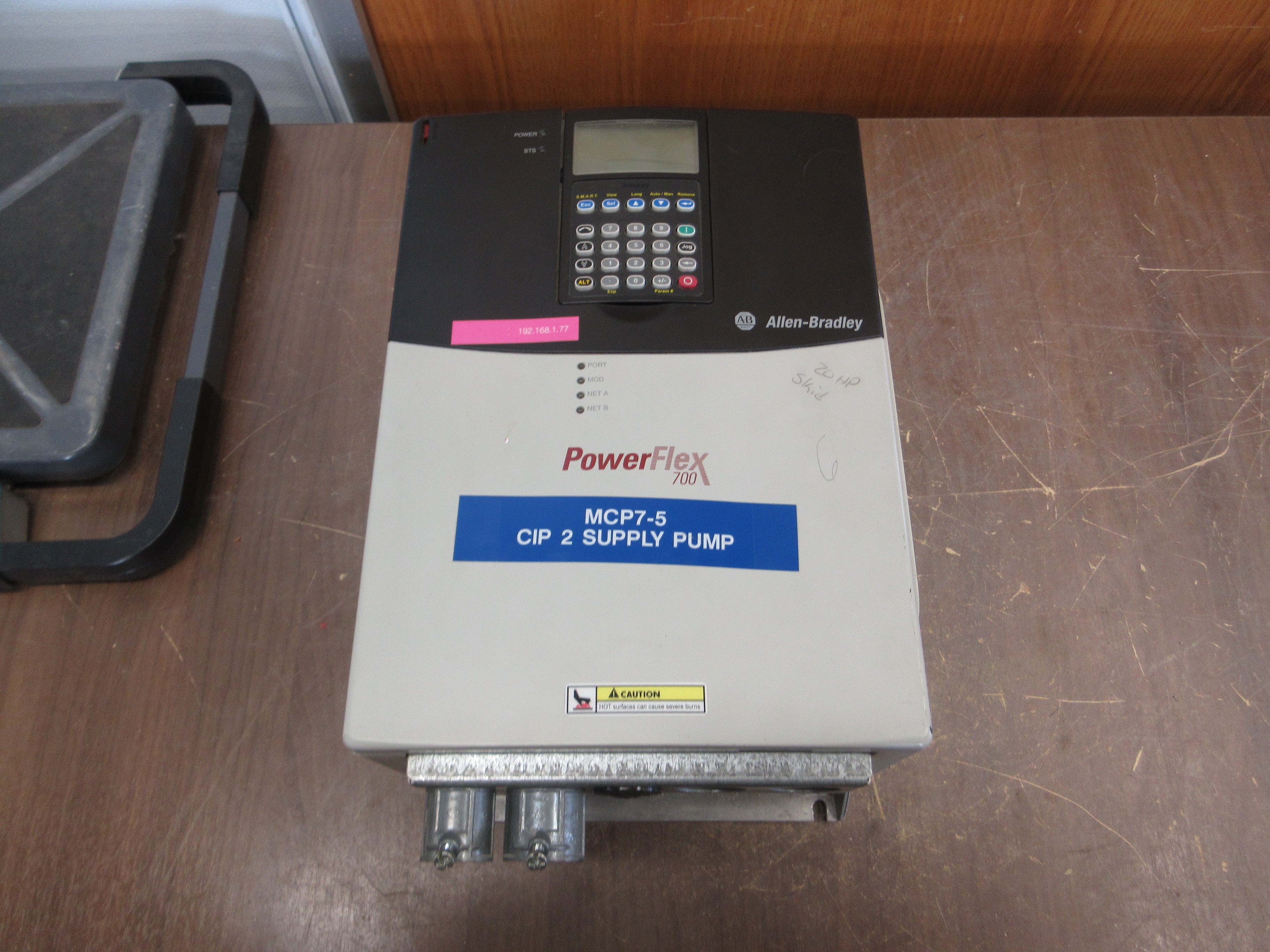Allen-Bradley PowerFlex 700 AC Drive 20BD027A0AYNANB0 20HP 3Ph w/ Keypad Used