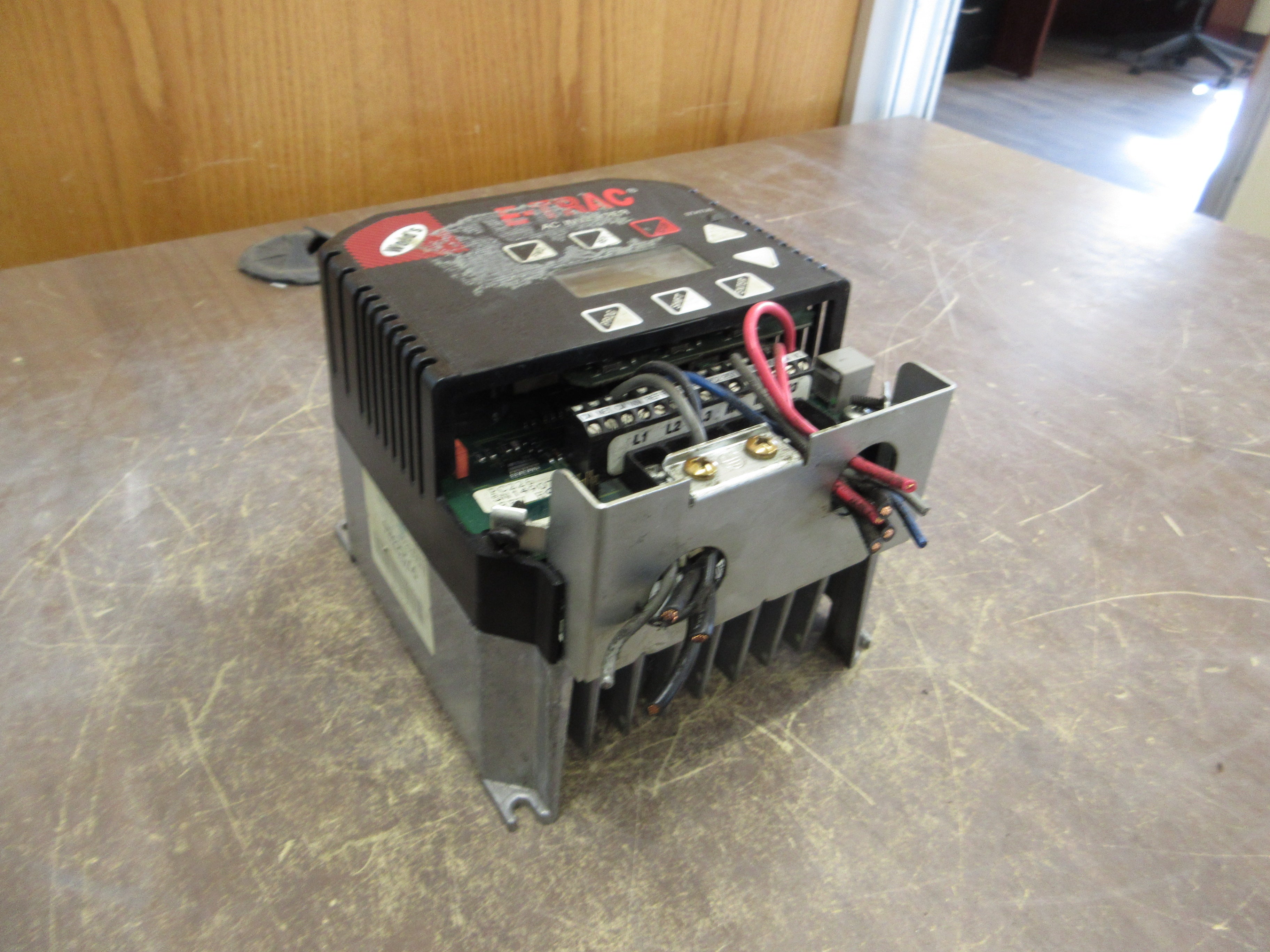 TB Wood's AC Drive XFC4002-0B 2HP *Missing Terminal Cover* Used
