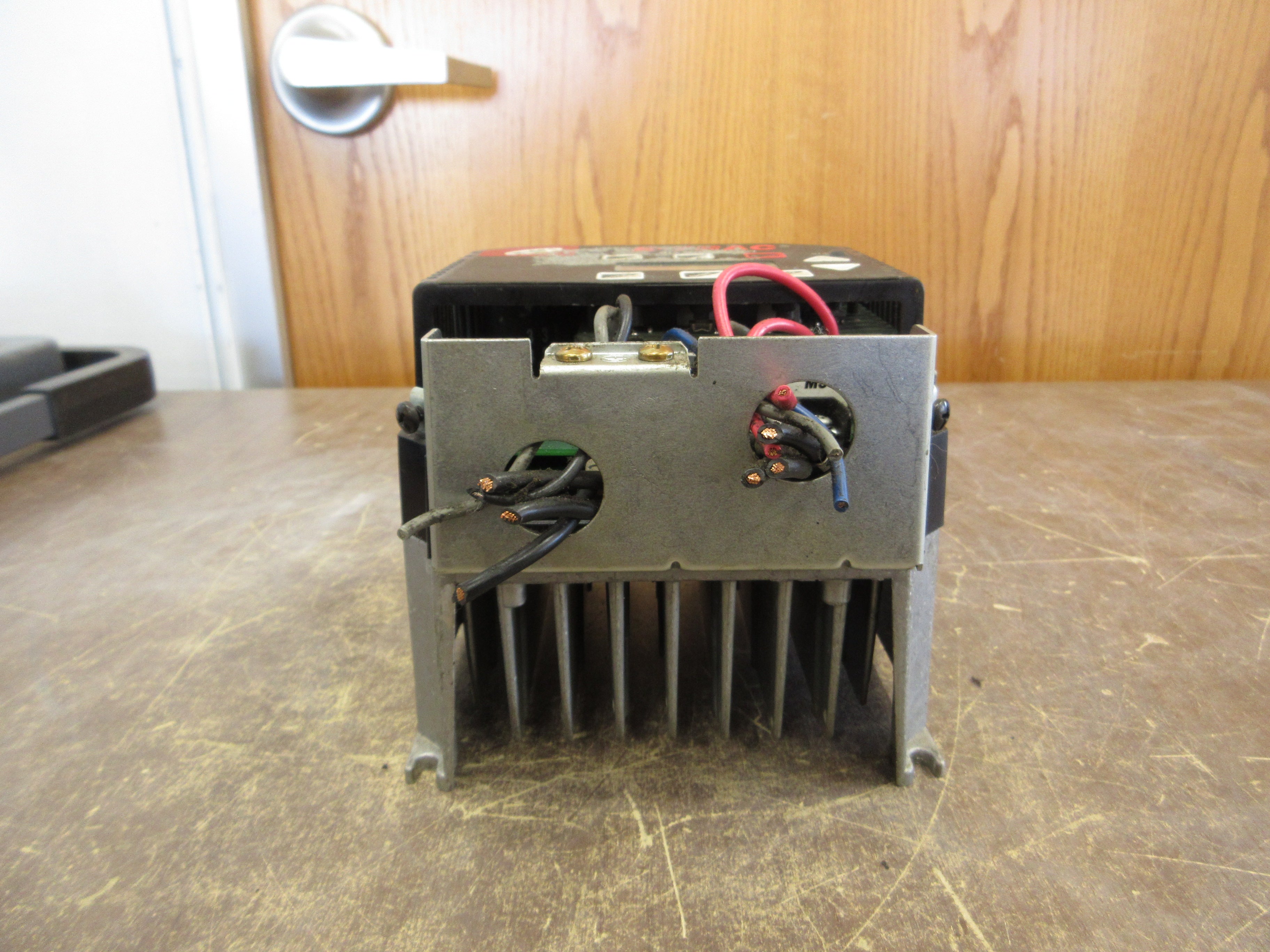 TB Wood's AC Drive XFC4002-0B 2HP *Missing Terminal Cover* Used