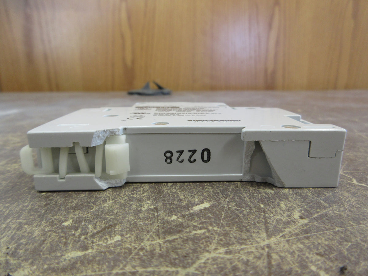 Allen-Bradley Circuit Breaker 1492-CB1-G040 4A 277V 1P *Lot of 2* Used