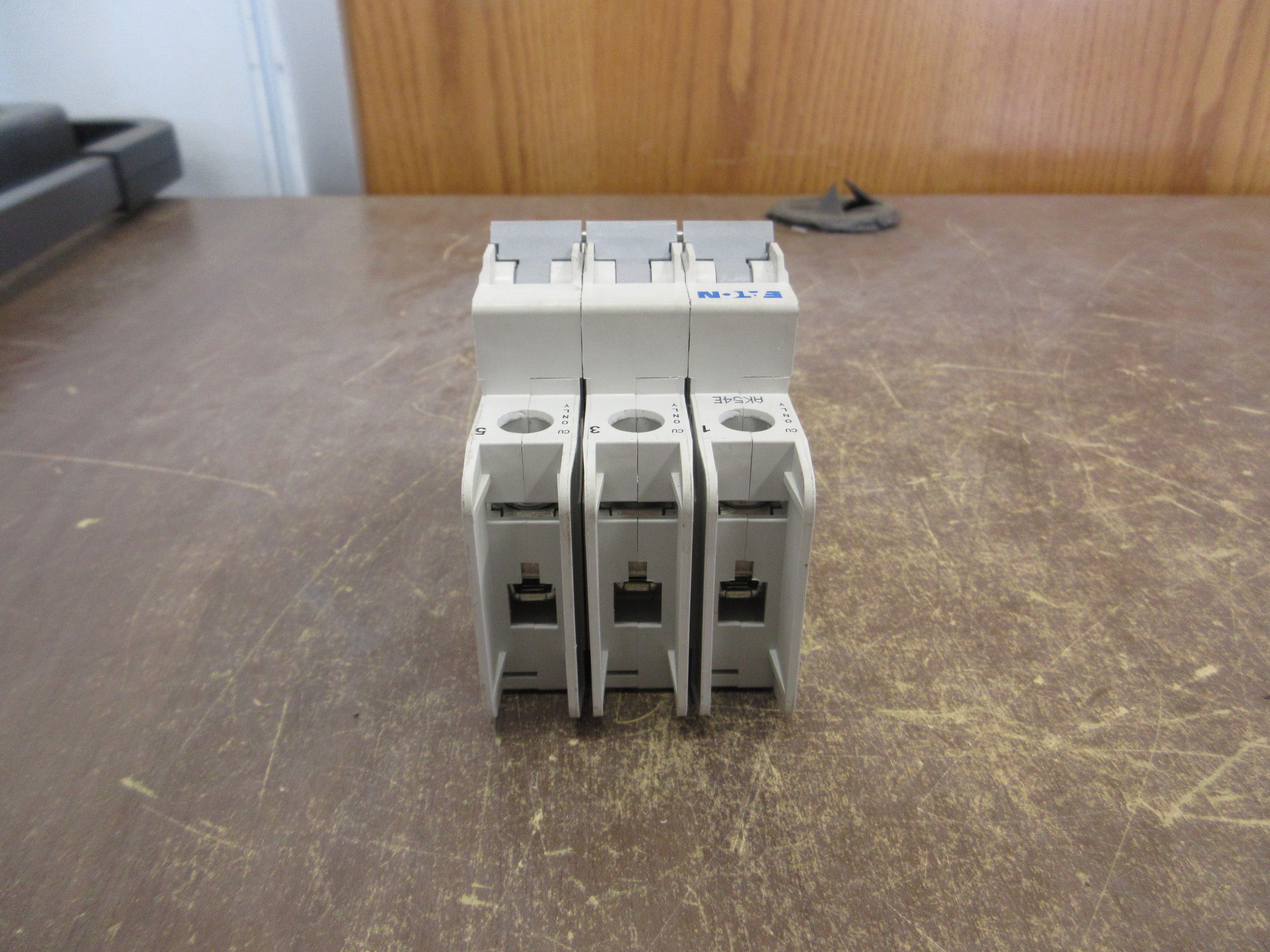 Eaton Circuit Breaker WMZT3C10 10A 480Y/277V 3P Used