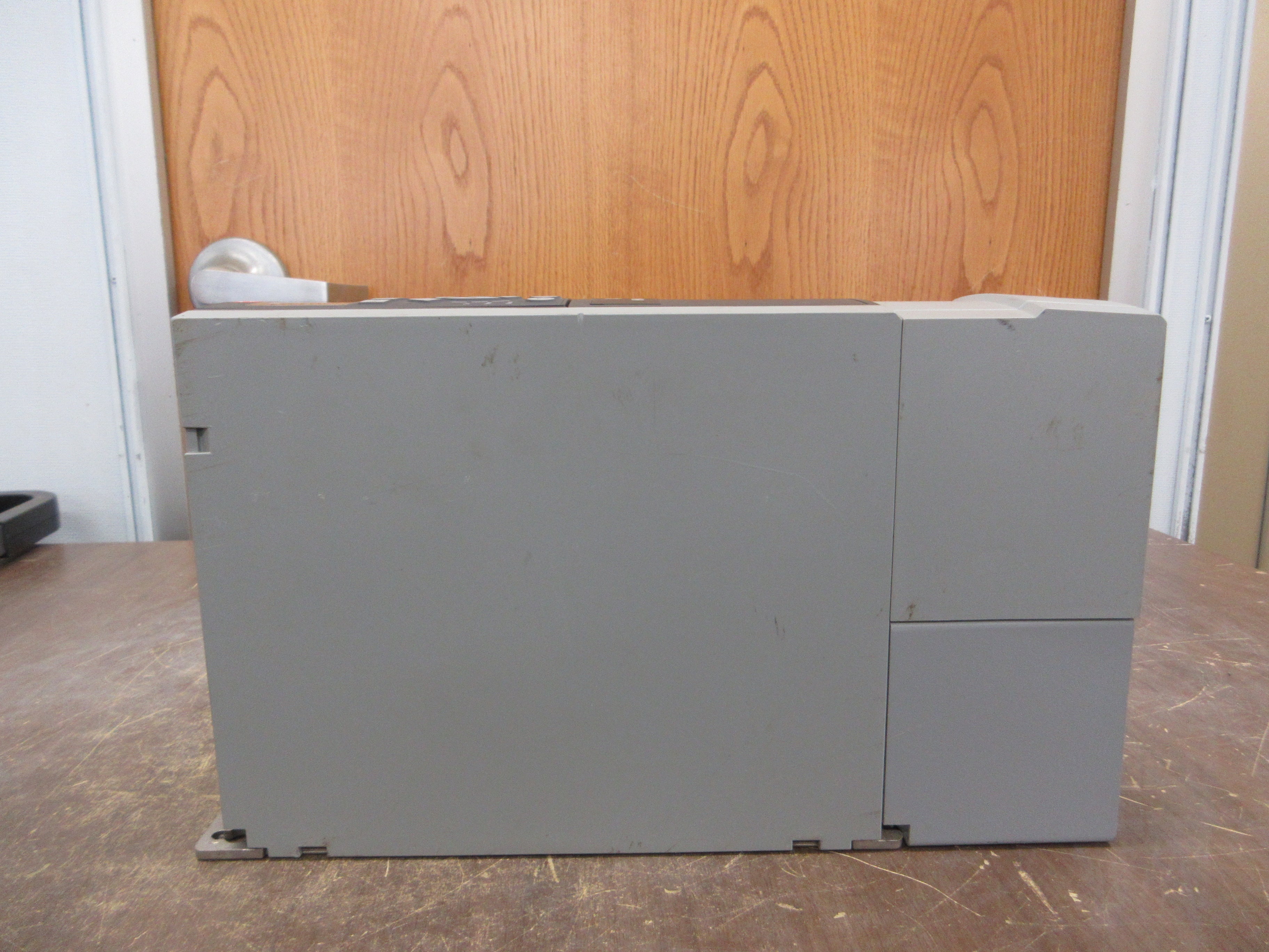 Danfoss VLT AC Drive 131F0698 2HP 3Ph w/ Keypad Used