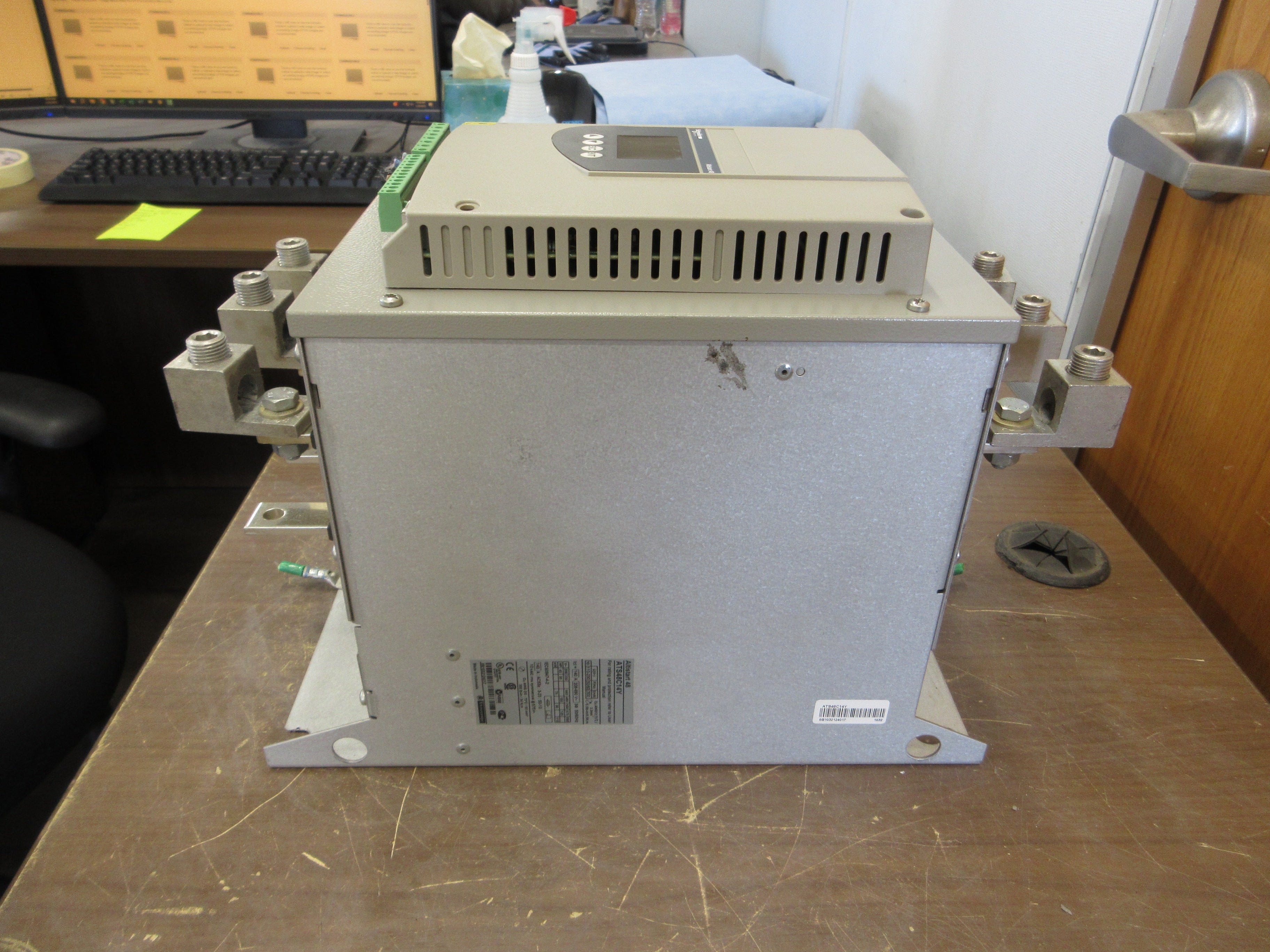 Schneider Electric Altistart 48 Soft Start ATS48C14Y 125HP 208-690V 3Ph 50/60Hz