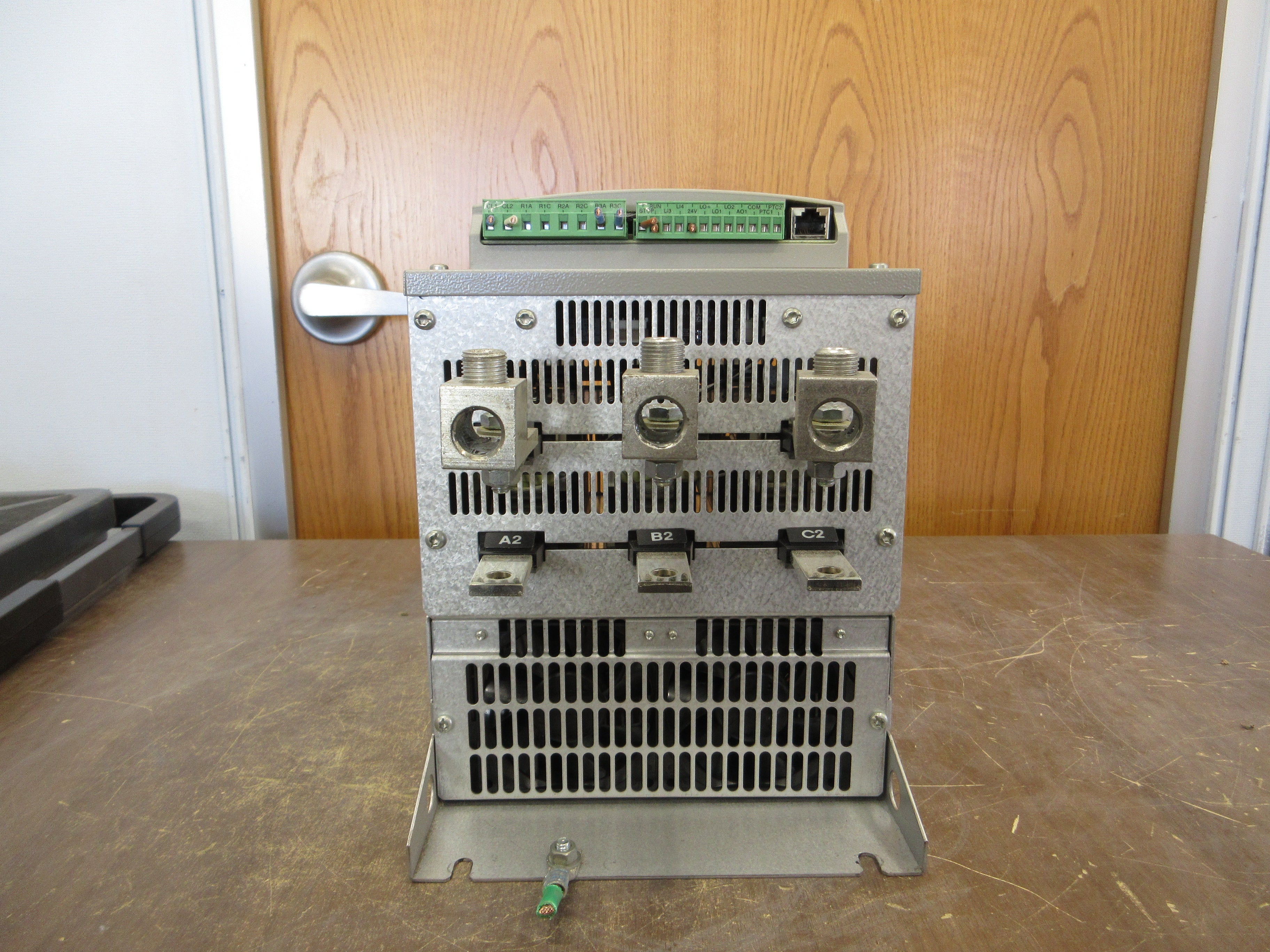 Schneider Electric Altistart 48 Soft Start ATS48C14Y 125HP 208-690V 3Ph 50/60Hz